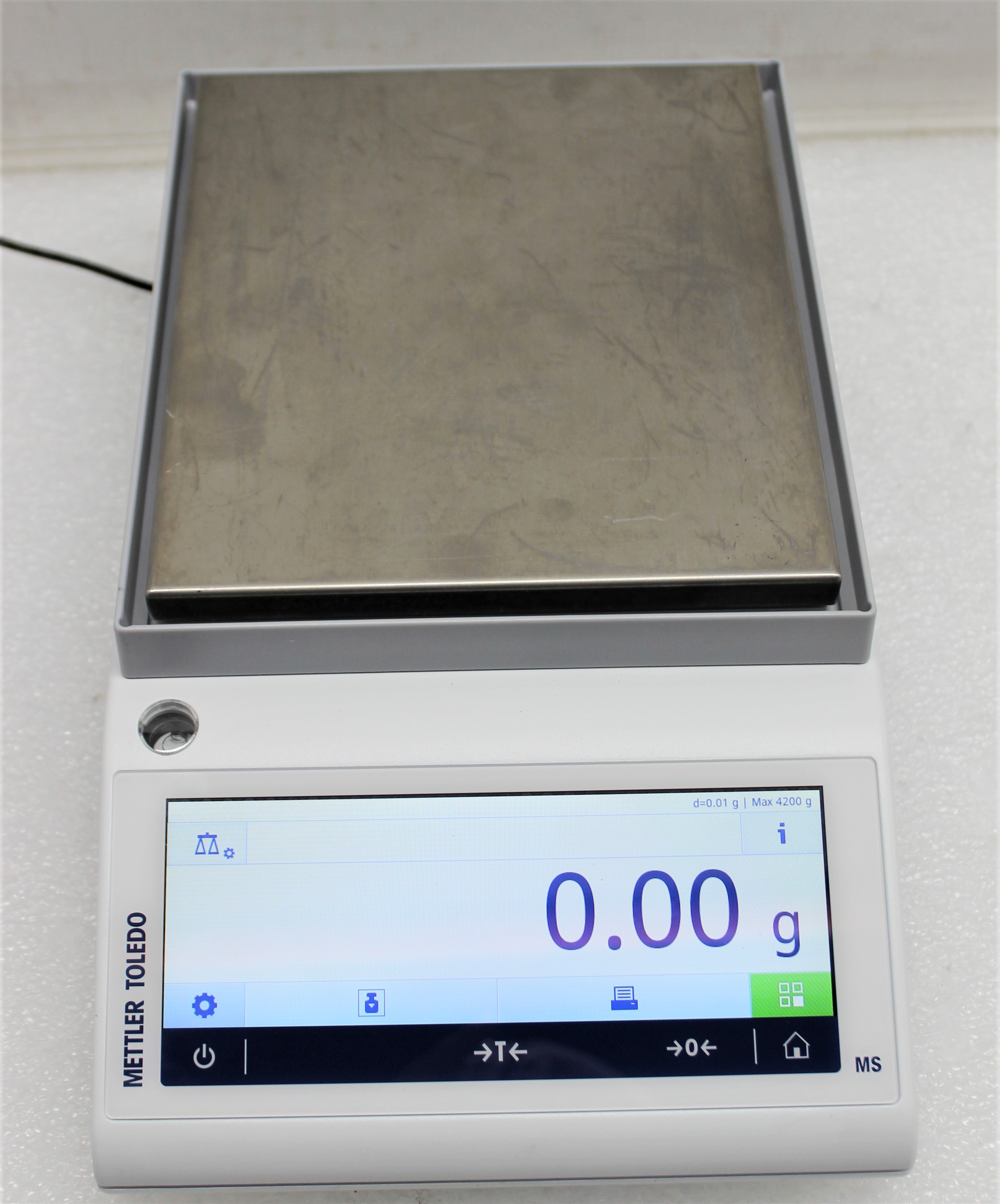 Mettler-Toledo MS4002TS Balance High-Capacity 4200g Touchscreen 0.01g Readability