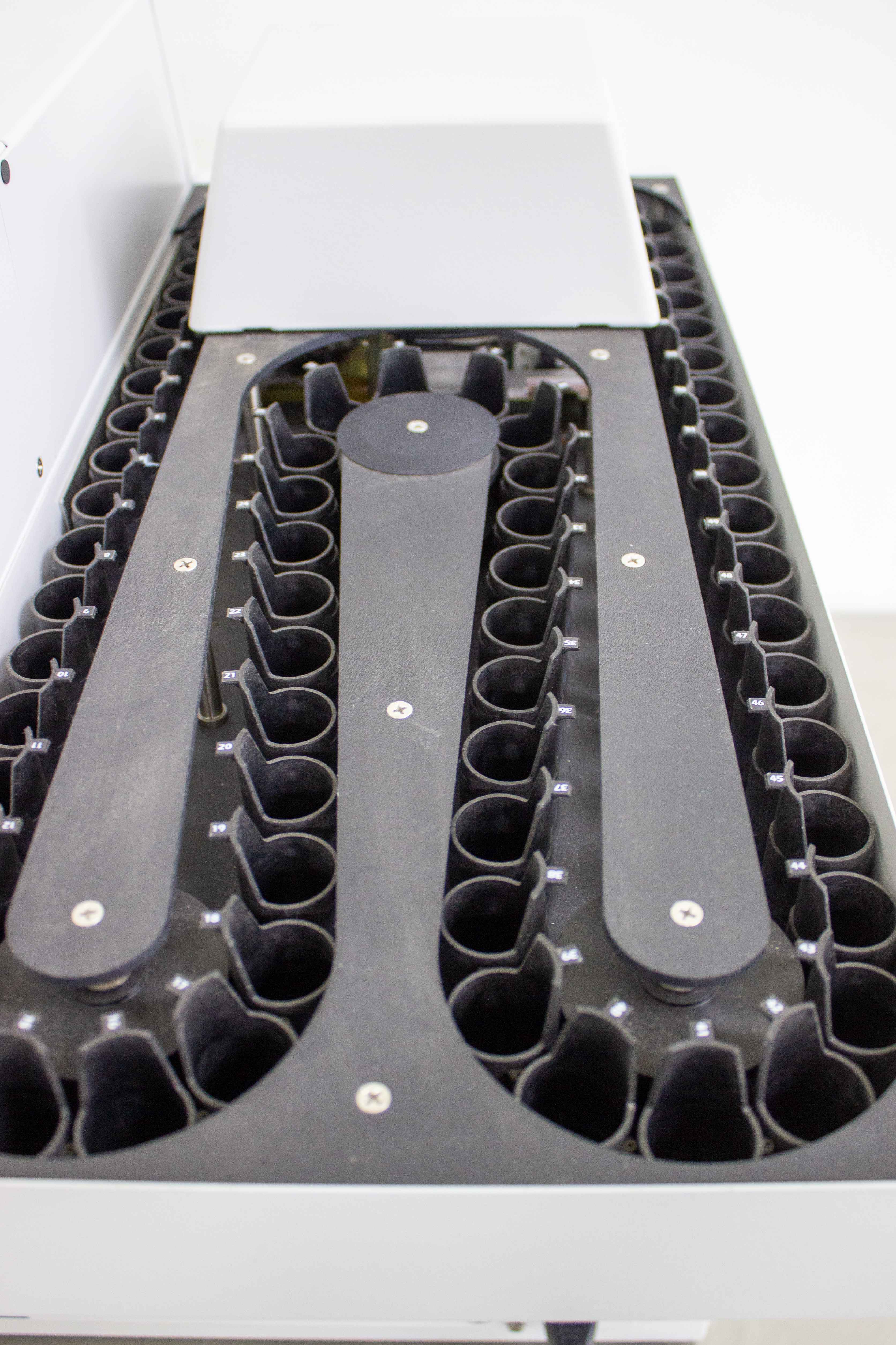 Agilent G1888A Headspace Sampler GC/MSD 40C-230C 70 Vial Capacity