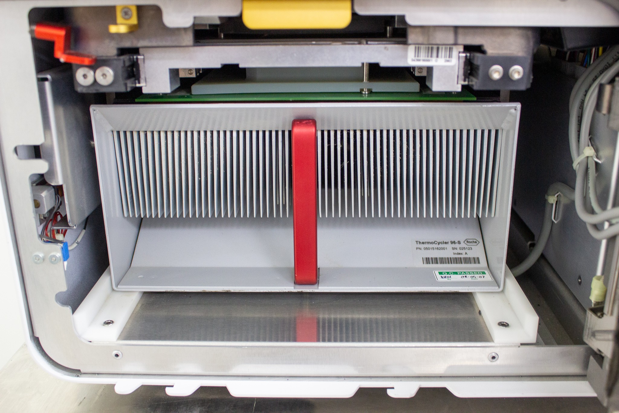 Roche LightCycler 480 II Real Time PCR System For Parts/Repair 40C-95C Range