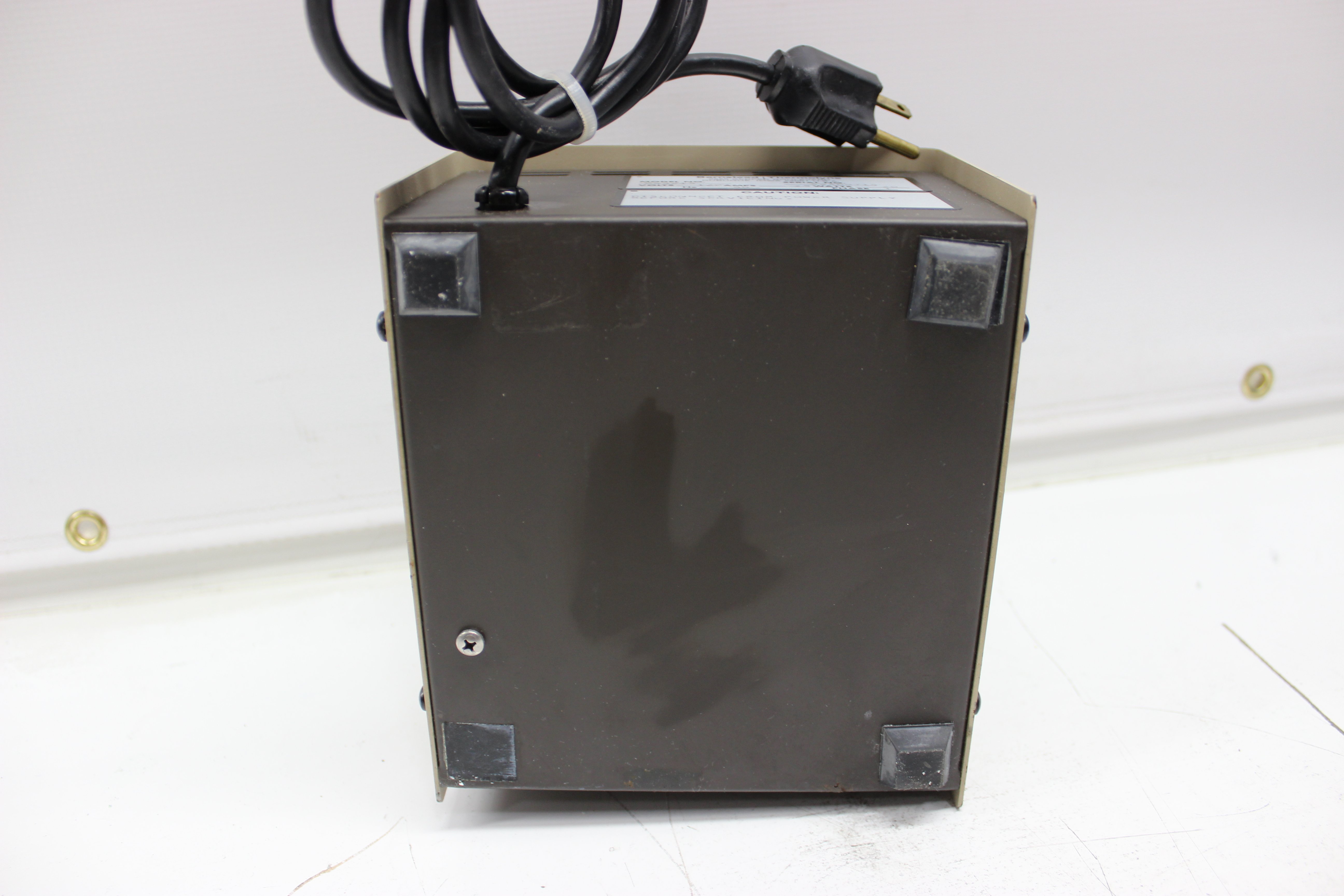 Thermolyne RotoMix Orbital Mixer Shaker Model 48200 Microplate Lab Equipment