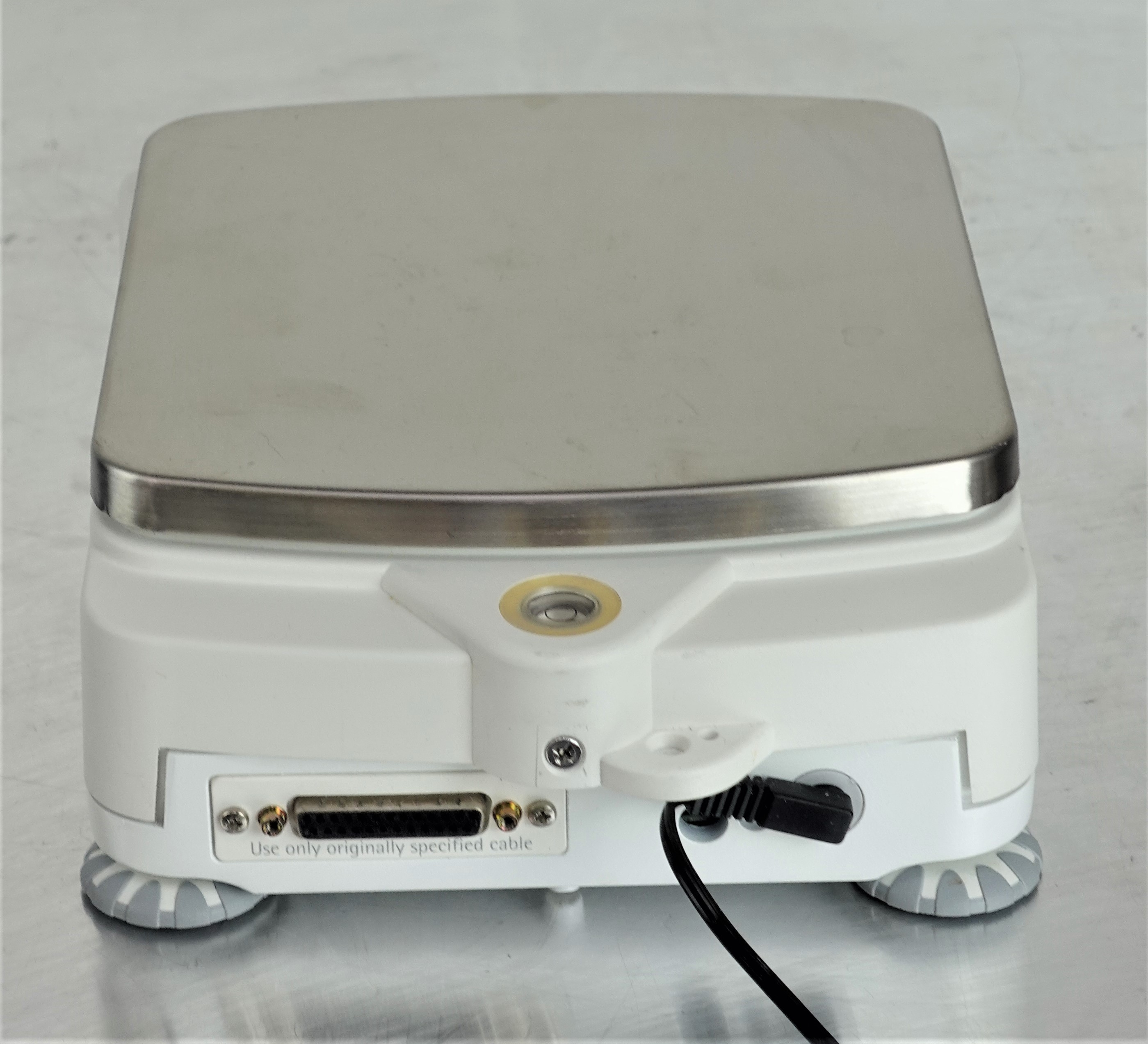 Sartorius CP8201 Lab Bench Scale 8200g Capacity 0.1g Readability Integrated Cal