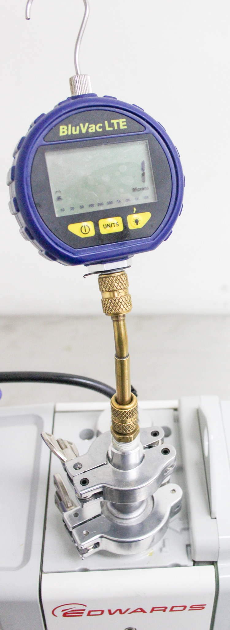 Edwards RV8 Vacuum Pump Two Stage 10 m3/hr Rotary Vane Industrial Applications