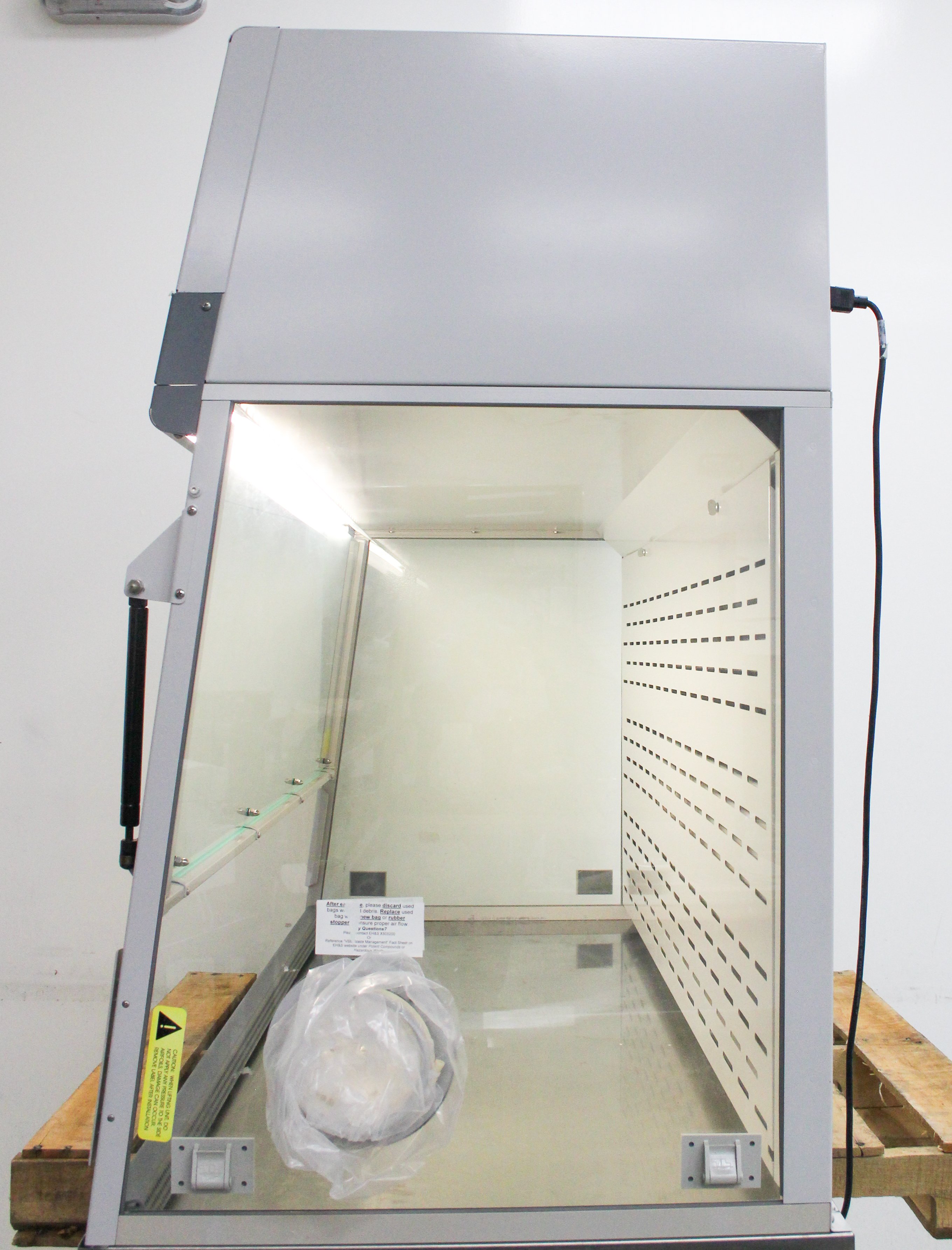 Labconco XPert 6' Filtered Balance System HEPA Ergonomic Enclosure Used