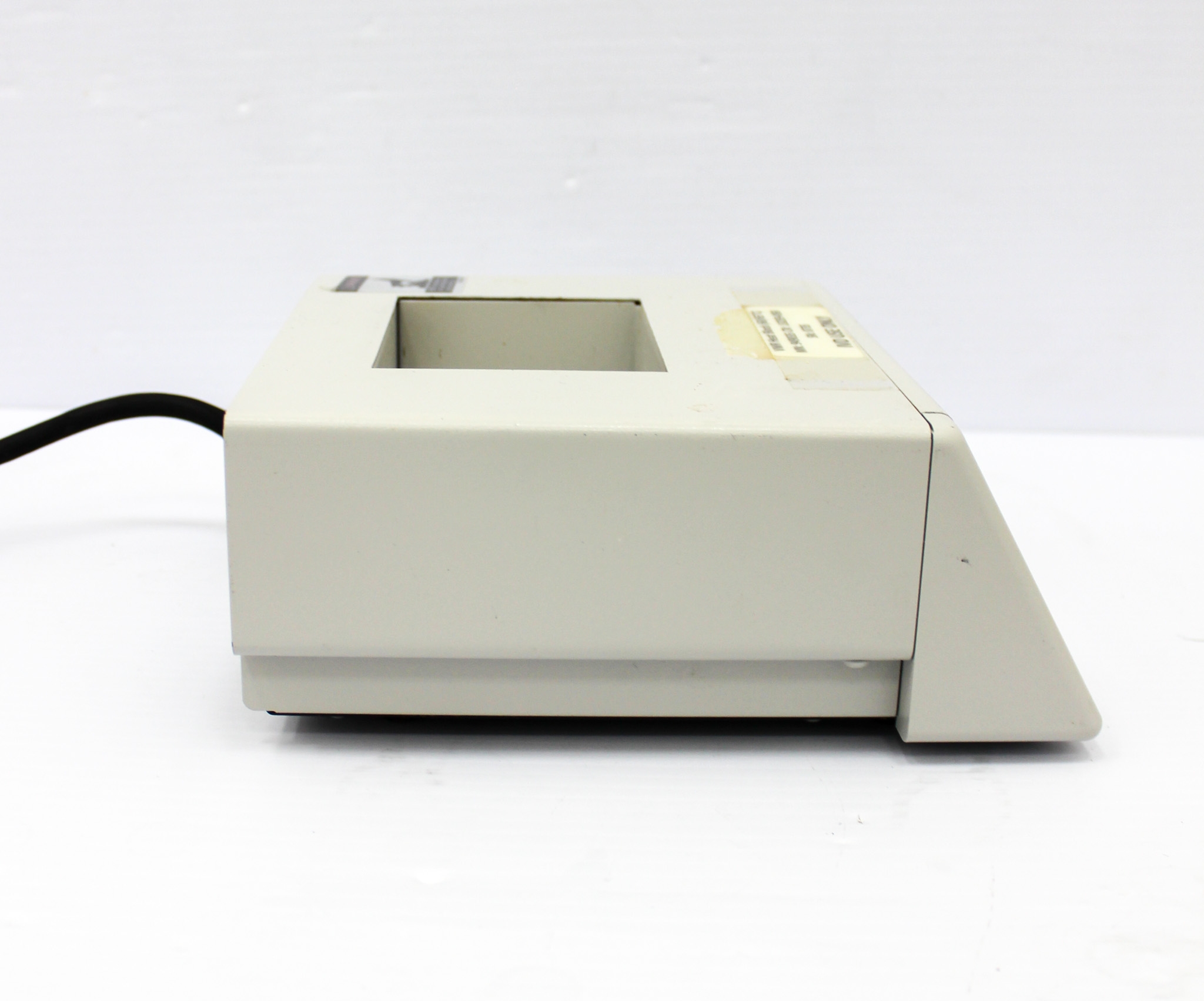 VWR 949035 Heat Block Heater 150C Temp Range 100W with Thermostat Control