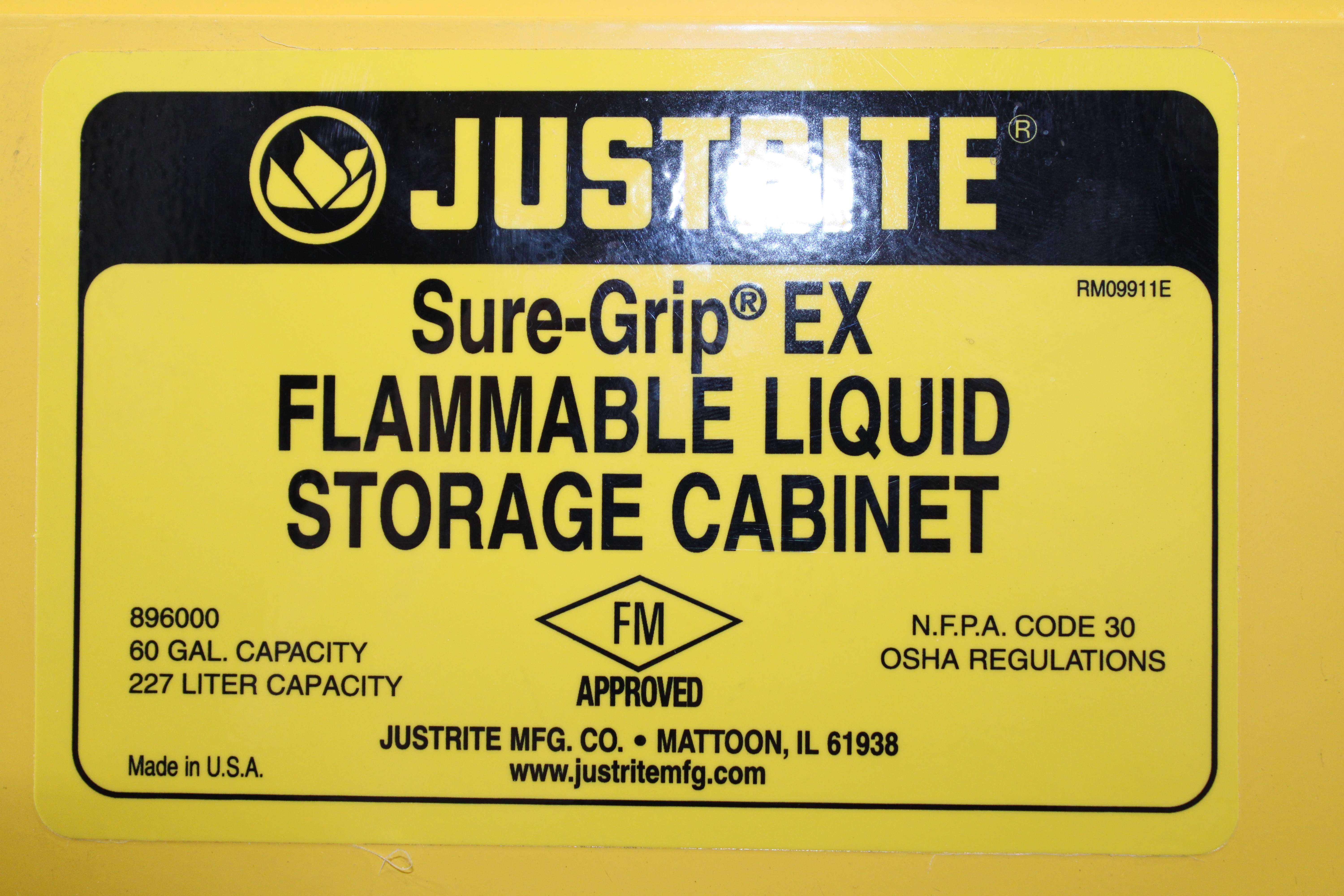 Justrite 896000 Flammable Cabinet 60 Gallon Fire-Resistant Dual Door Unit