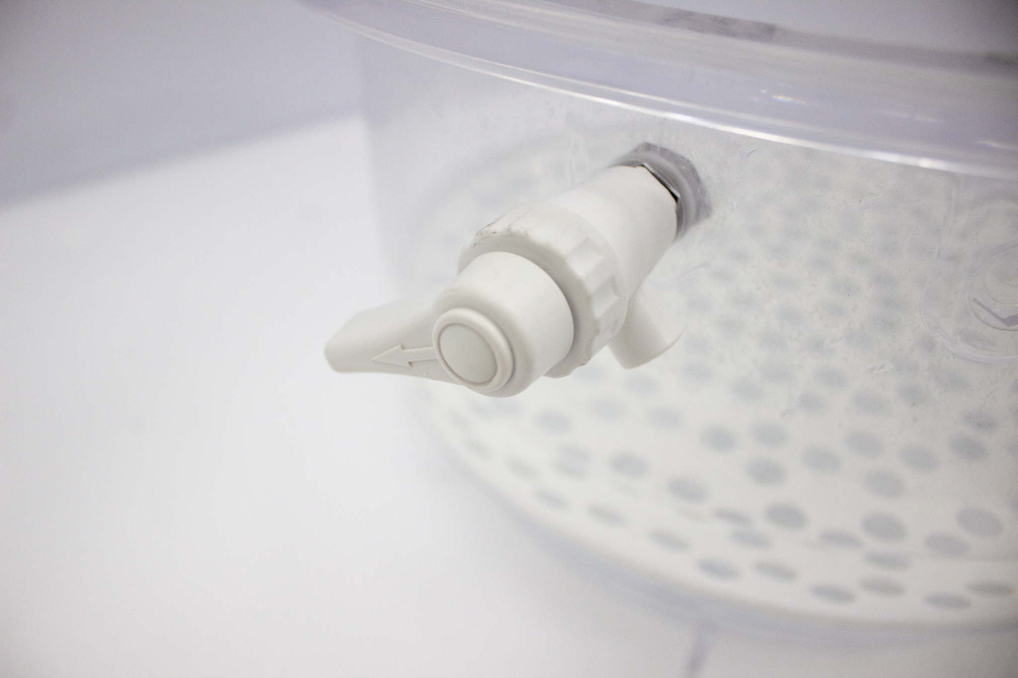 Lab Companion F42400-2221 10L Vacuum Desiccator Used Polycarbonate