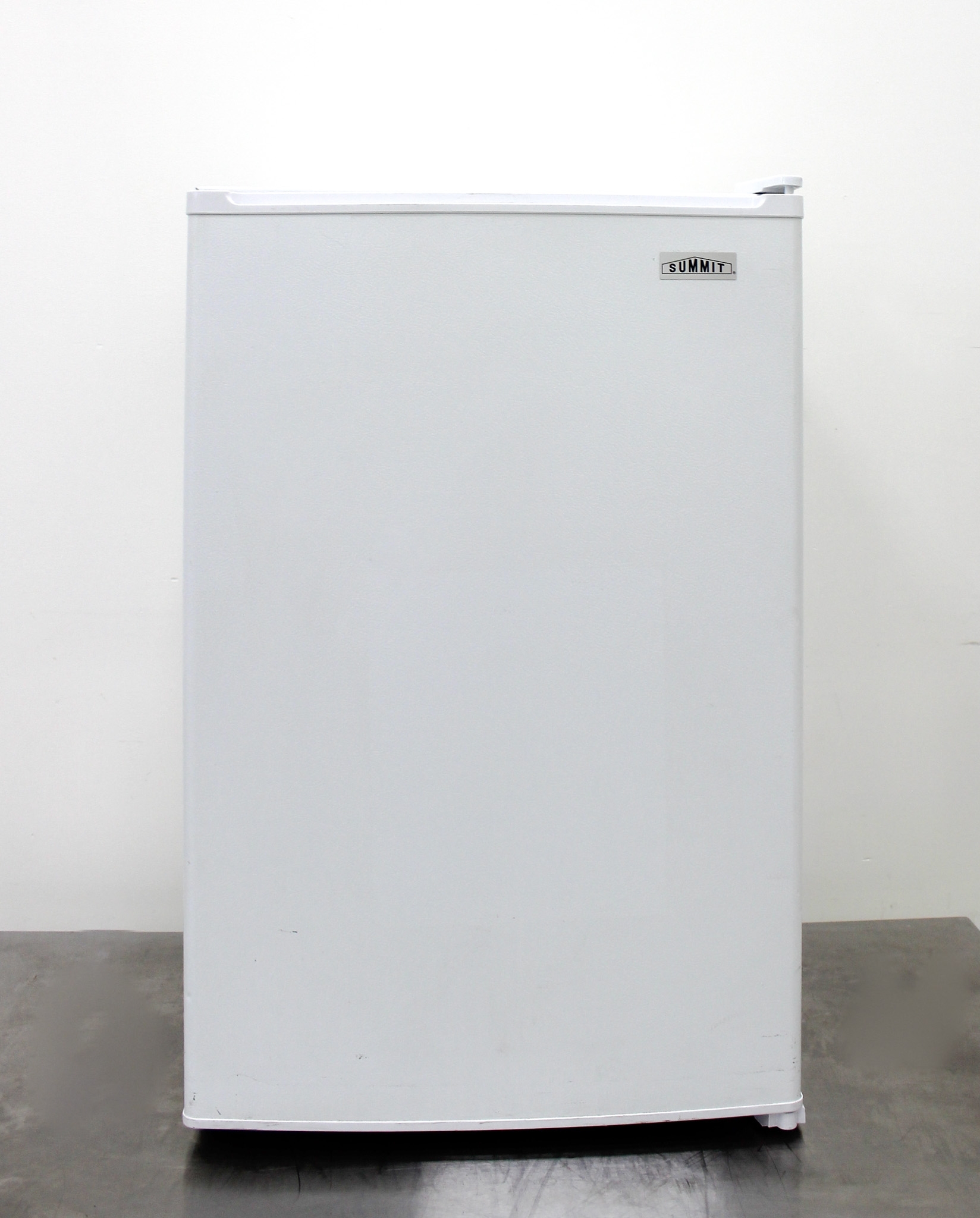 Summit FS-60M Upright Manual Defrost Freezer 5 cu. ft. Compact White
