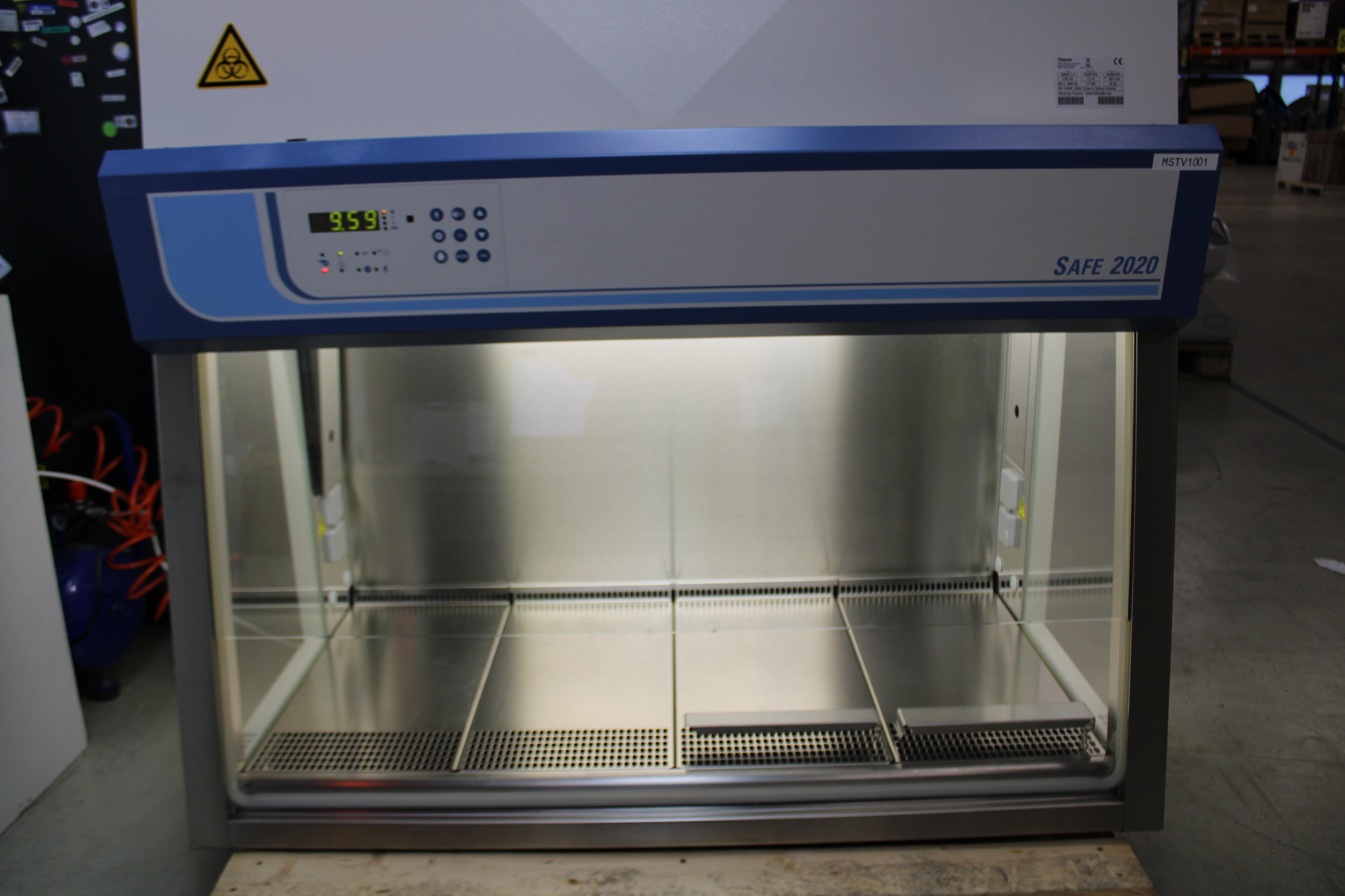 Thermo Safe 2020 4 foot Biosafety Cabinet Class II 230V 50/60Hz