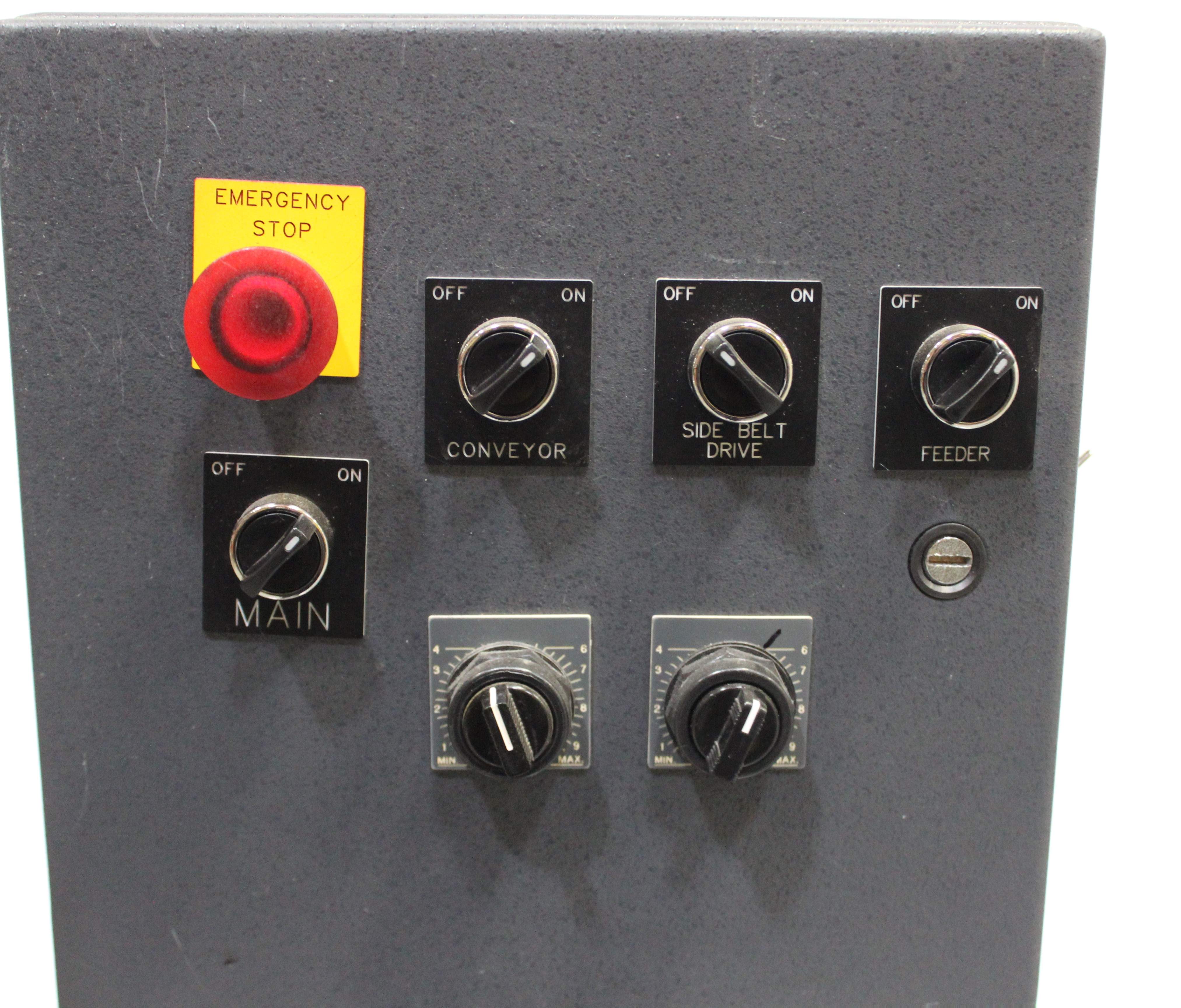 Universal Labeling Systems Labeler with Conveyor Packaging System 1200 IPM VG