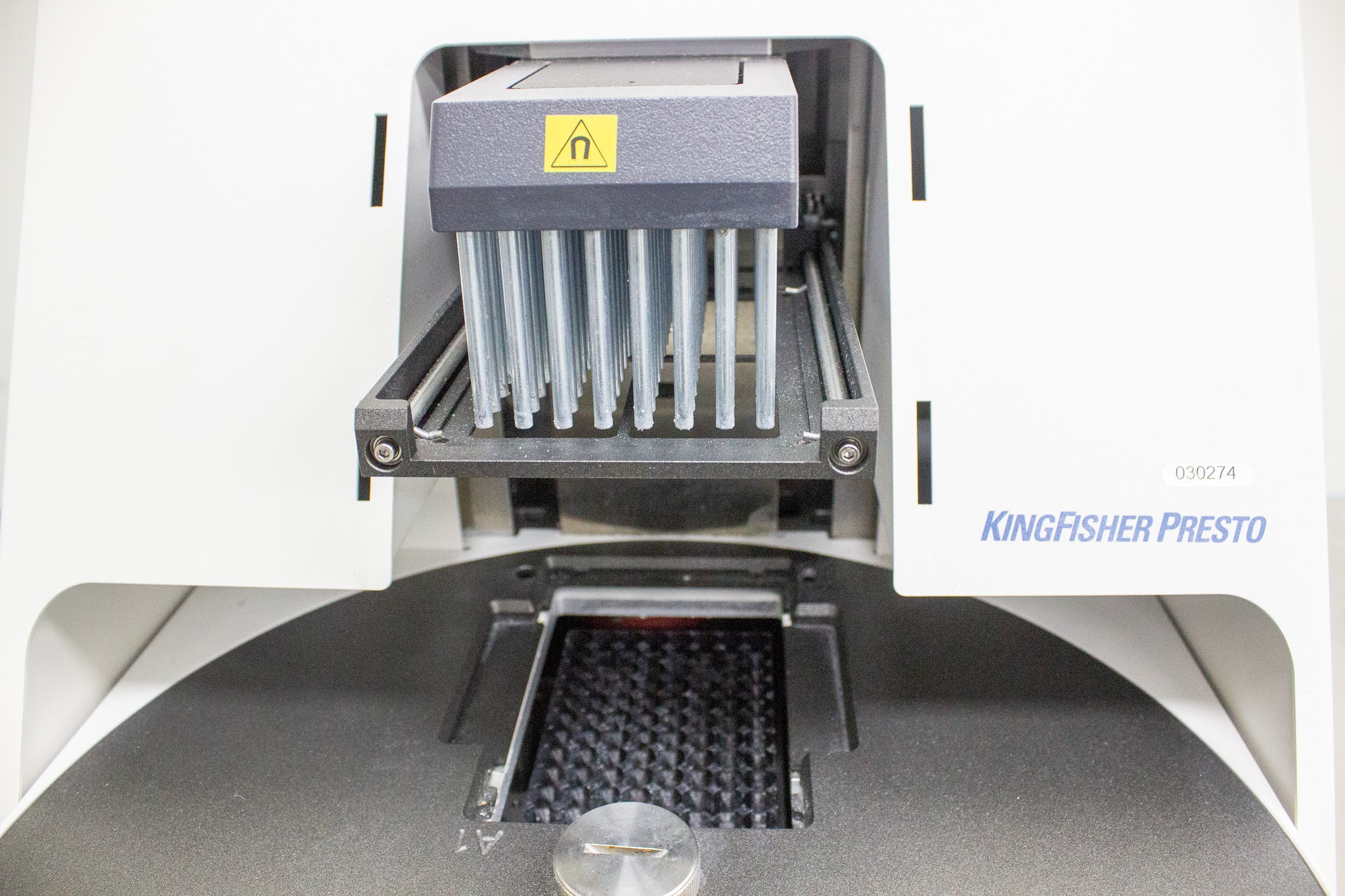 Thermo KingFisher Presto Purification System DNA RNA Protein Extraction 2020