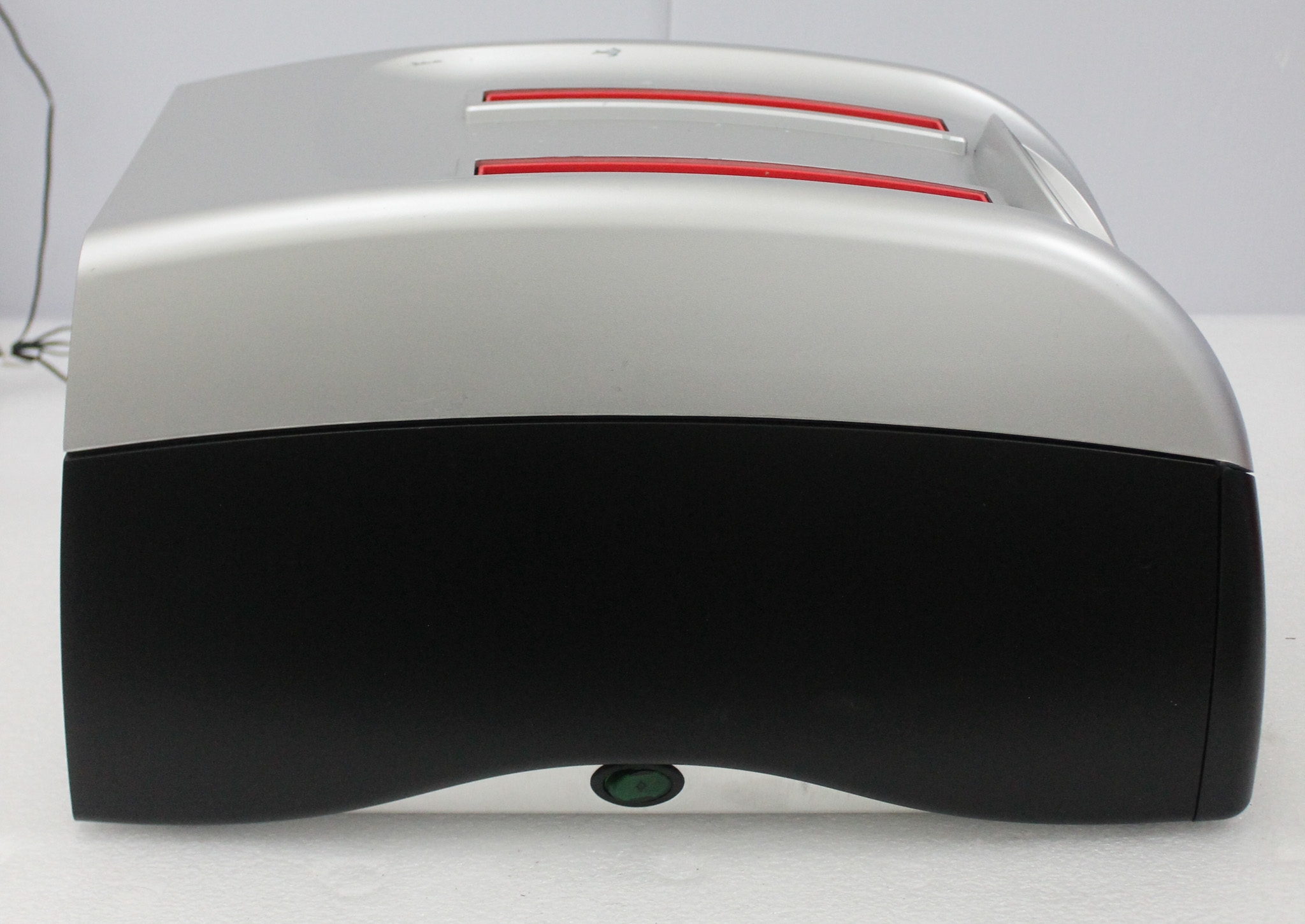 Invitrogen BenchPro 2100 DNA Purification System Automated Large-Scale