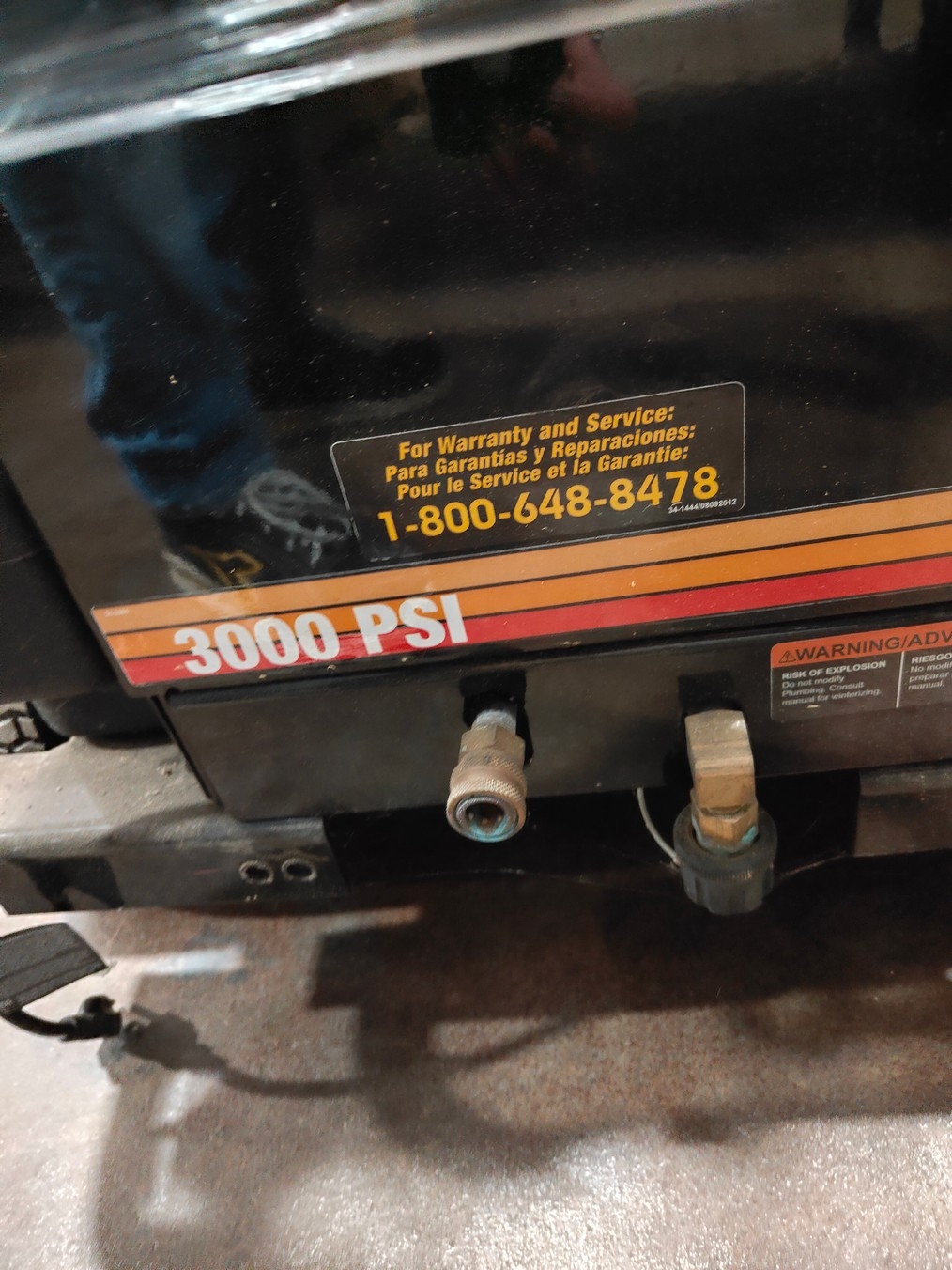 MI-T-M GH-3004-0EGH Gas Pressure Washer 3000 psi 3.5 gpm Hot Water Cart