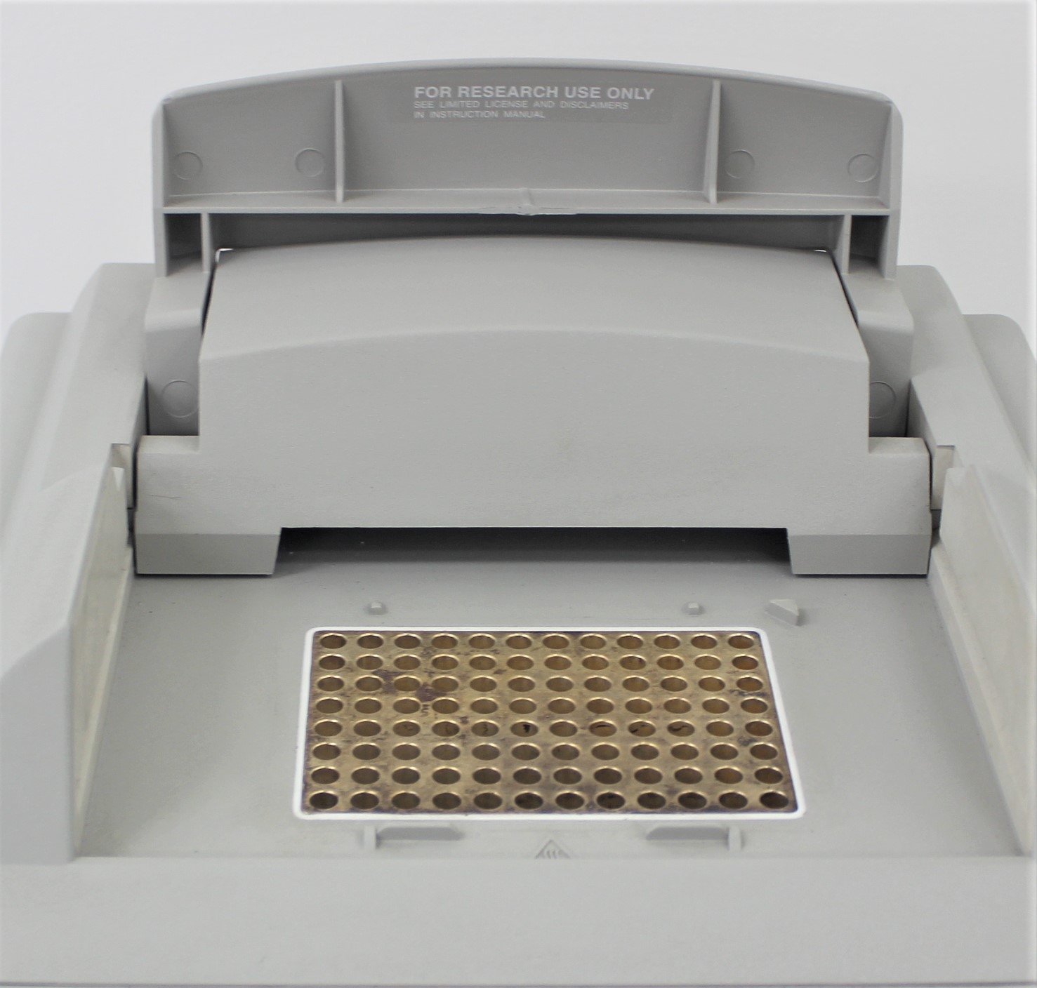 ABI PCR System 9700 Thermal Cycler 96-Well 4-99.9C High Uniformity