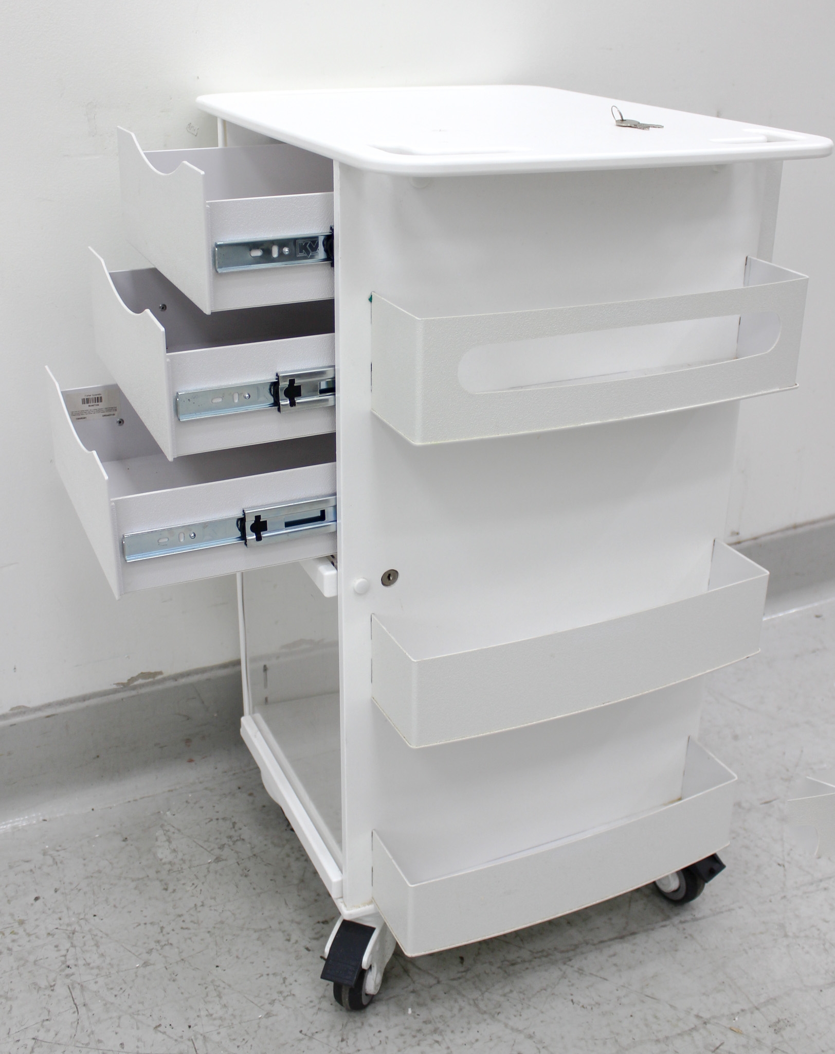 Fisher 50467332 MRI Core DX Lab Cart with 3 Drawers & Shelves for Supply Storage