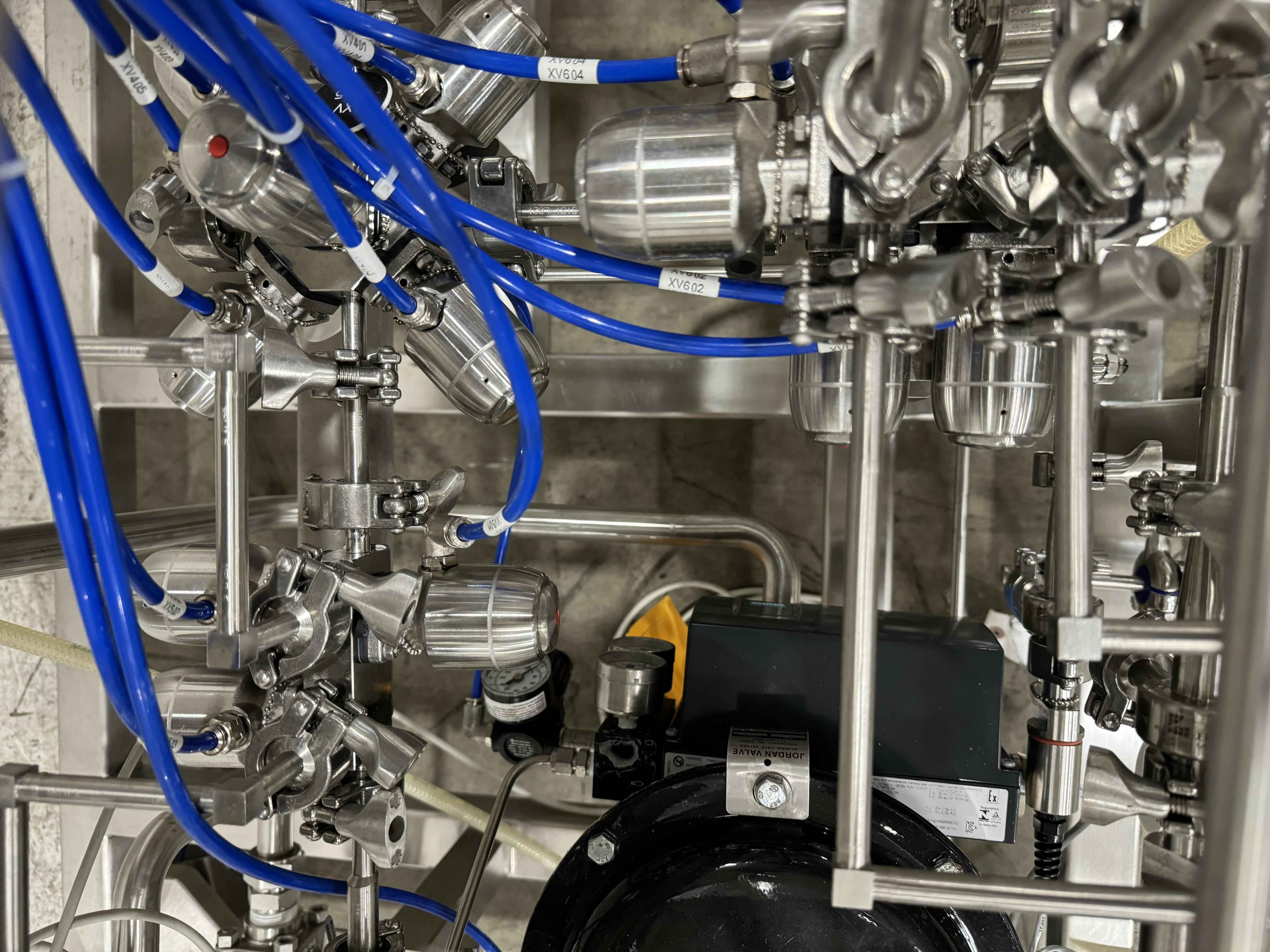 Bioprocess Motiv 5 Chromatography System, 5-Pump, 200-2000 L/h, 120V