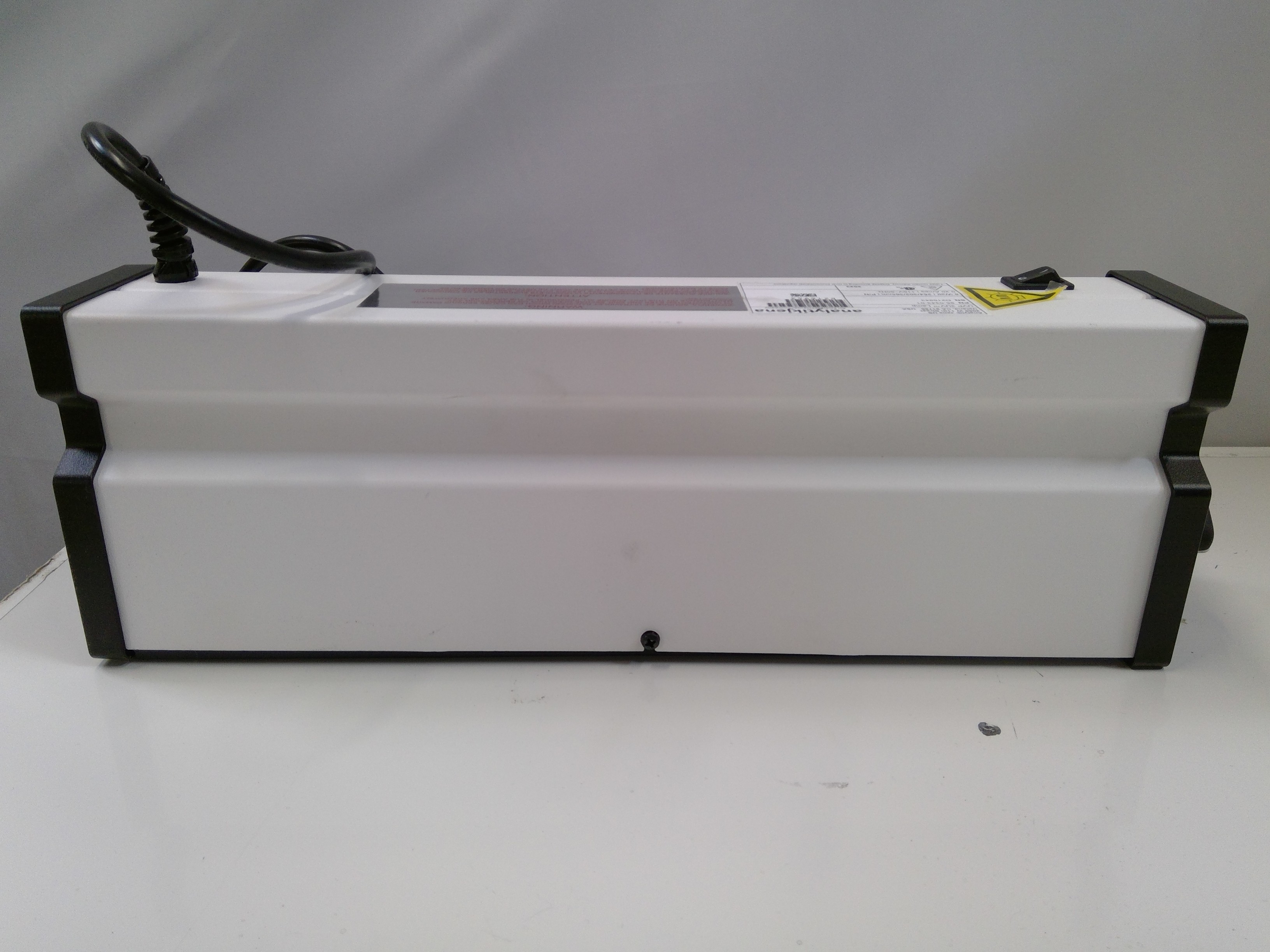 Analytik Jena 95-0343-01 UVP 3UV Ultraviolet Lamp with 3 Tubes