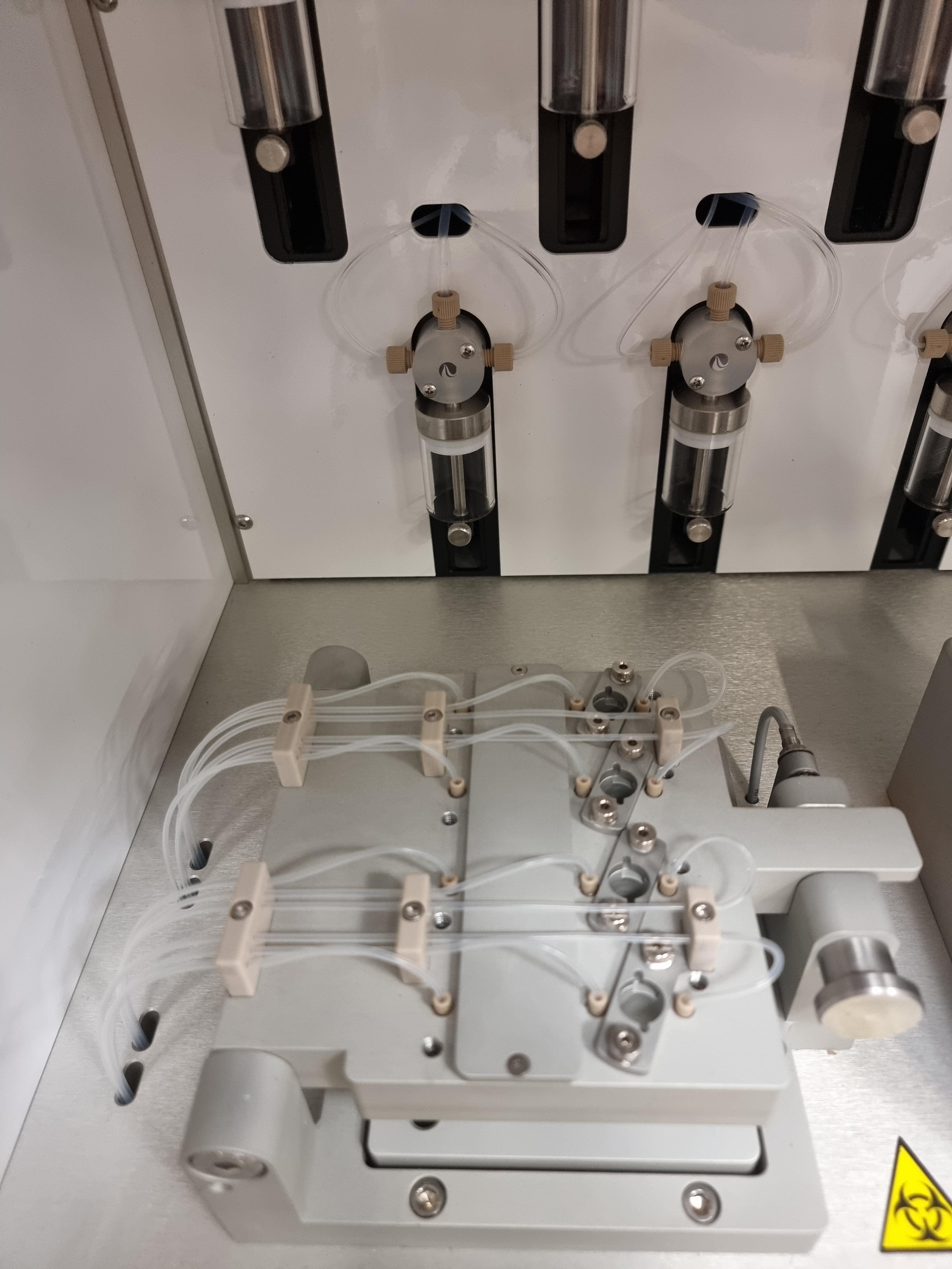 Cynvenio LiquidBiopsy v1.2 Cell Analyzer Rare Cell Isolation System 120V/220V