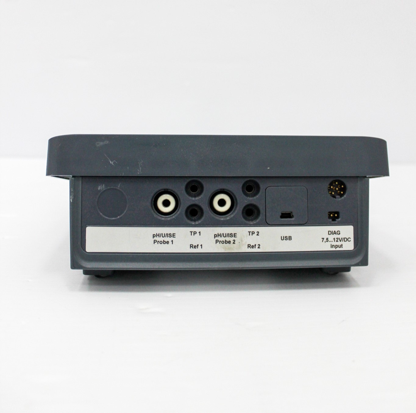 YSI pH/ISE Meter 1320 Benchtop Dual-Channel with GLP and Data Logging