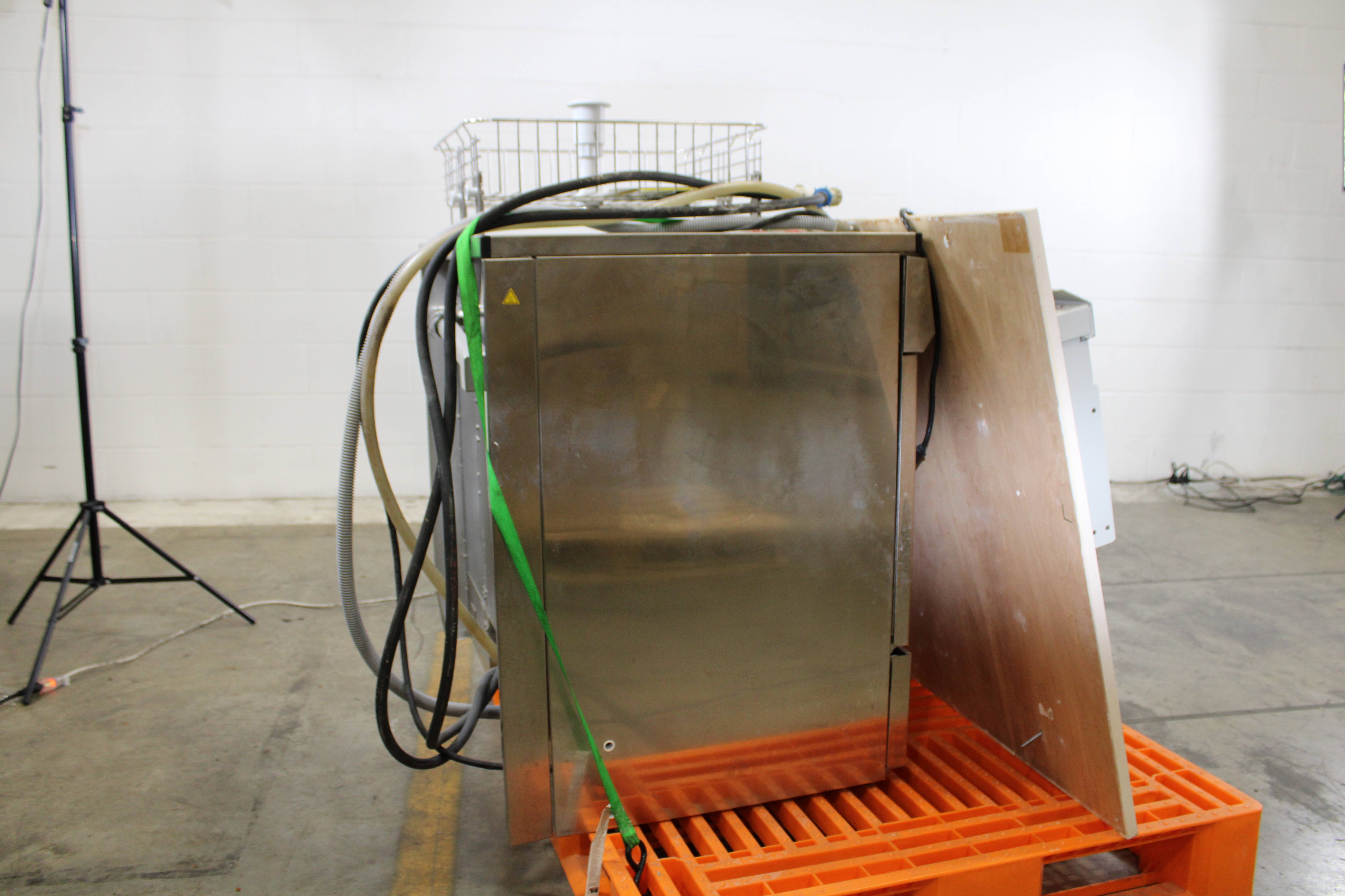 Thermo Forma 8845 Lab Equipment Glass Washer with 247 lb Load Capacity