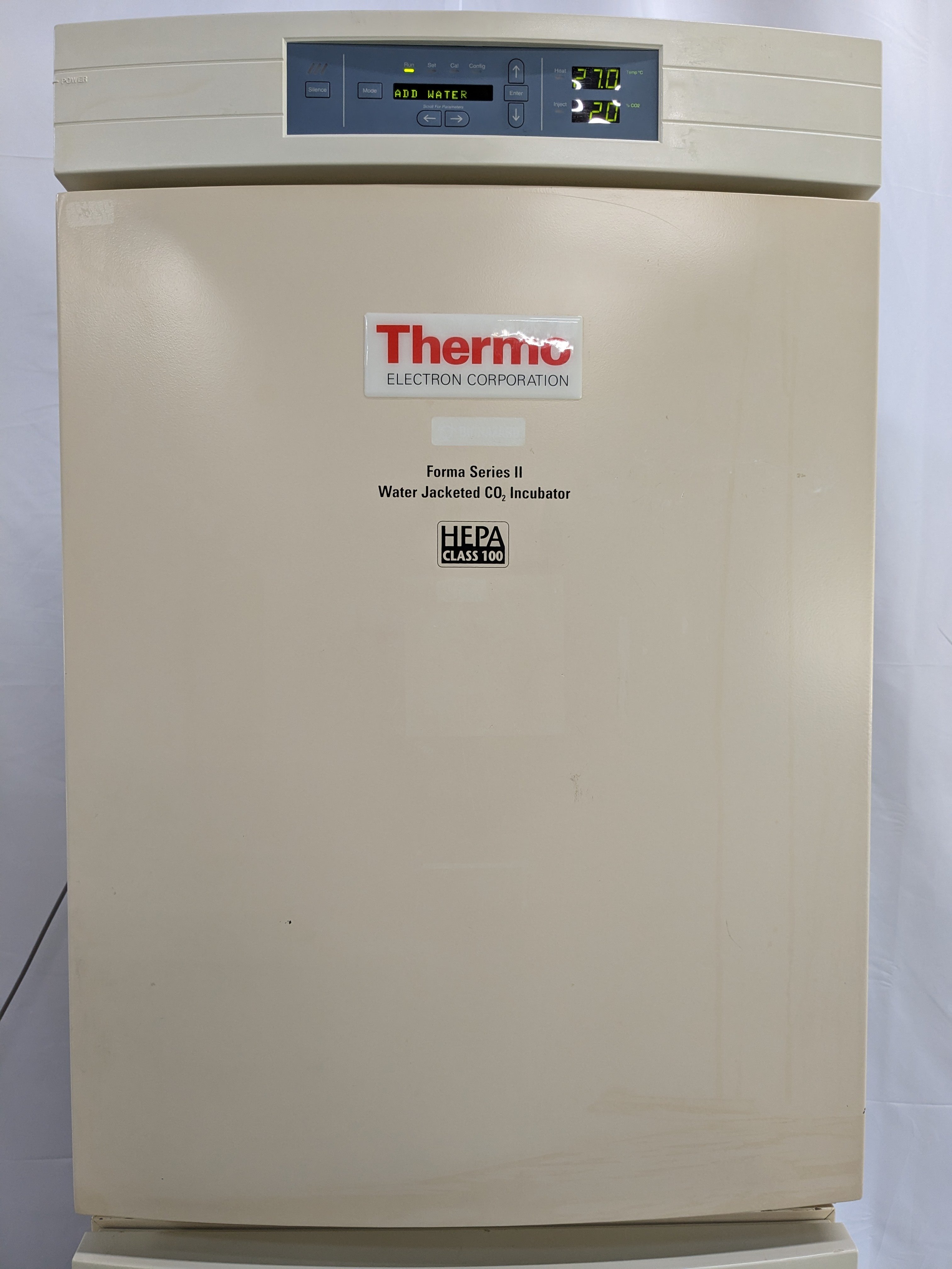 Thermo 3110 CO2 Incubator for Cell Cultures, Precise Temperature Control