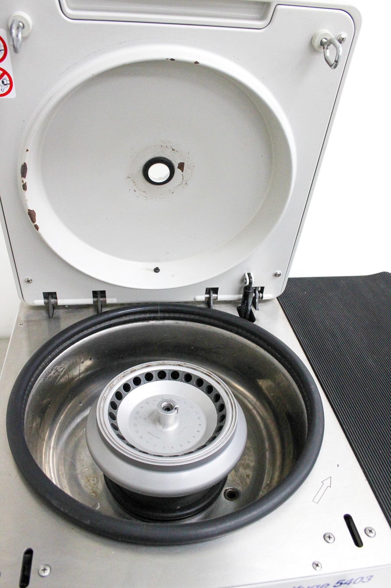 Eppendorf 5403 Benchtop Centrifuge Refrigerated 15000RPM Tested Used