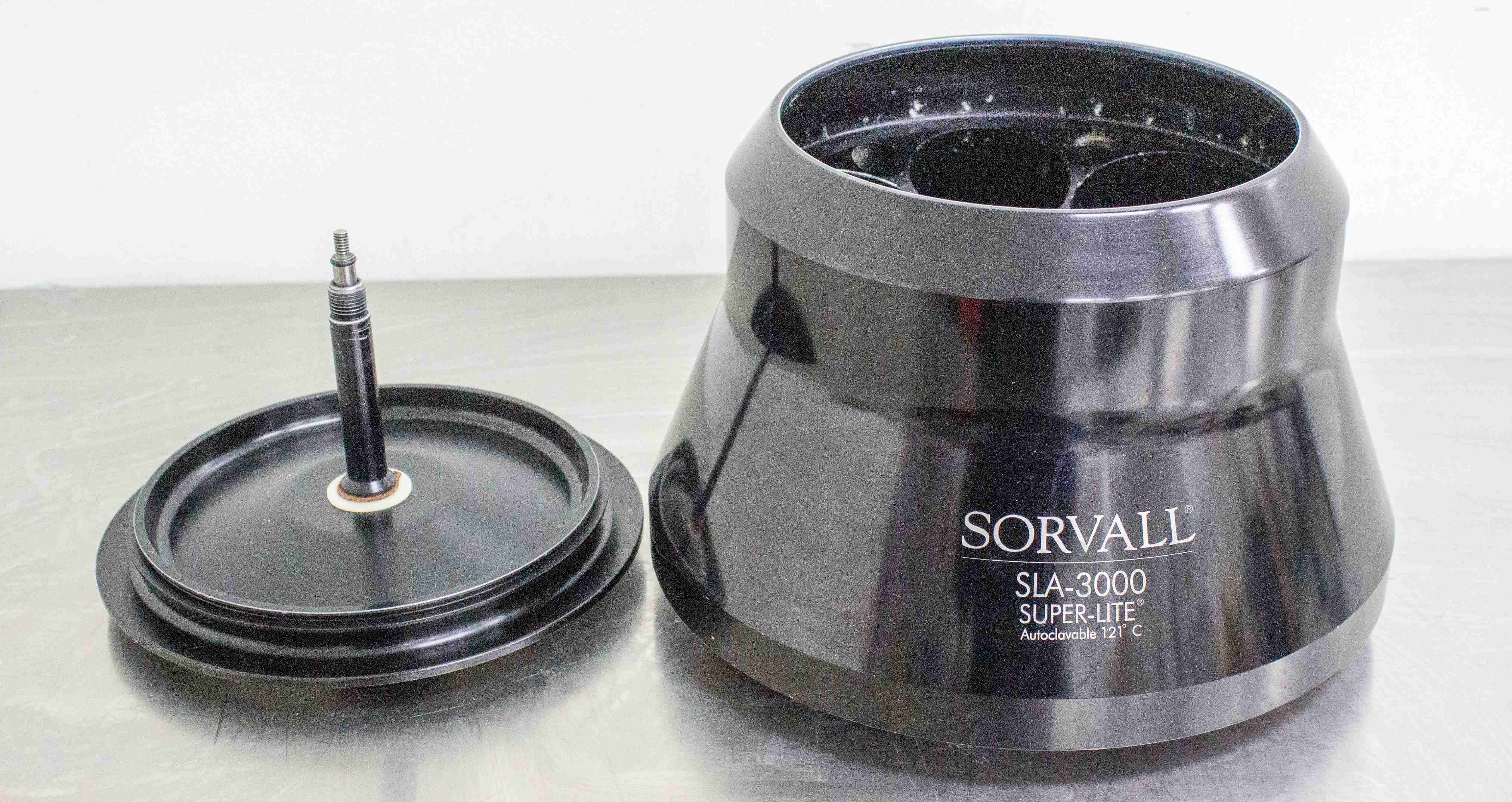 Sorvall SLA-3000 Centrifuge Rotor 6x500ml 12000RPM Autoclavable Used