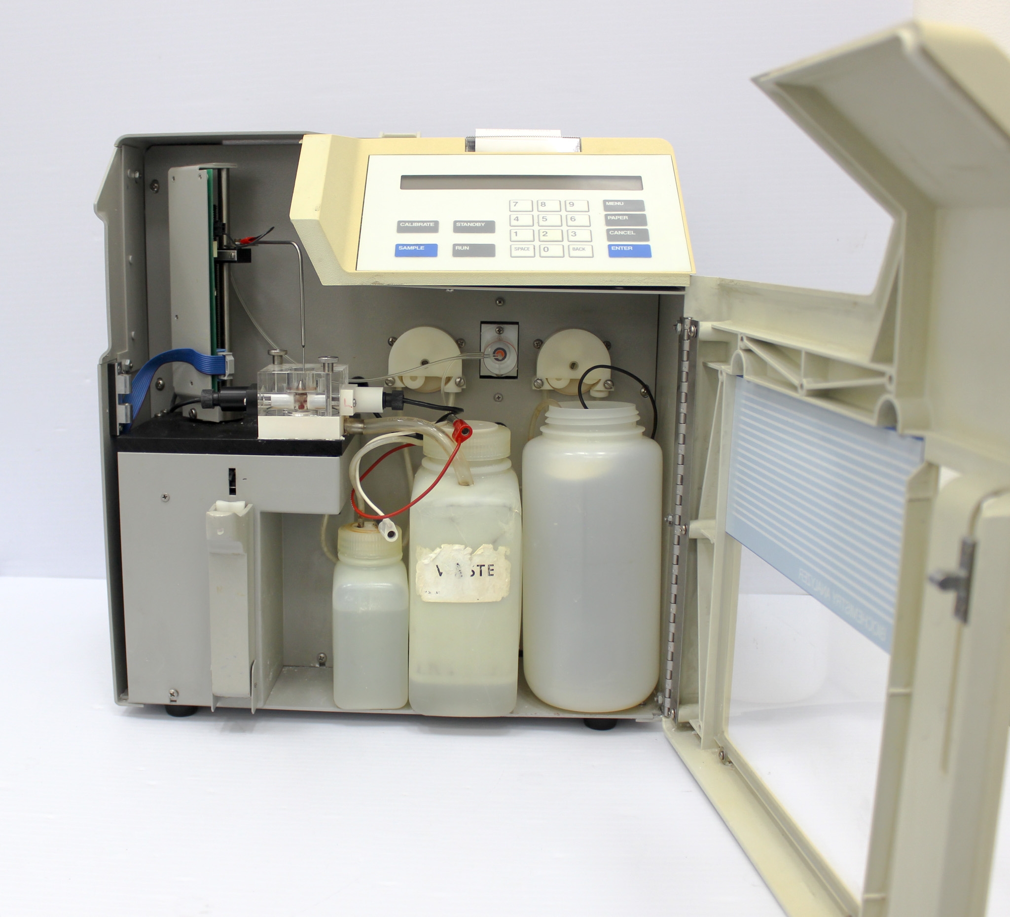 YSI 2700-D Chemistry Analyzer Dual-Channel Rapid Nutrient Analysis Use