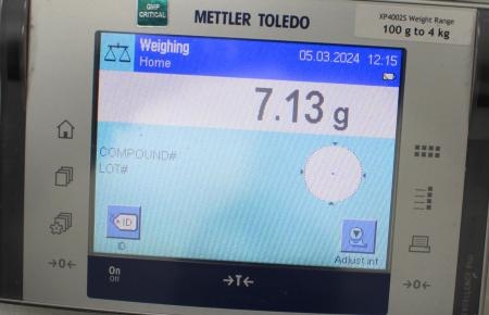 Mettler Toledo XP4002S Precision Balance 4100g Capacity Detailed Functionality