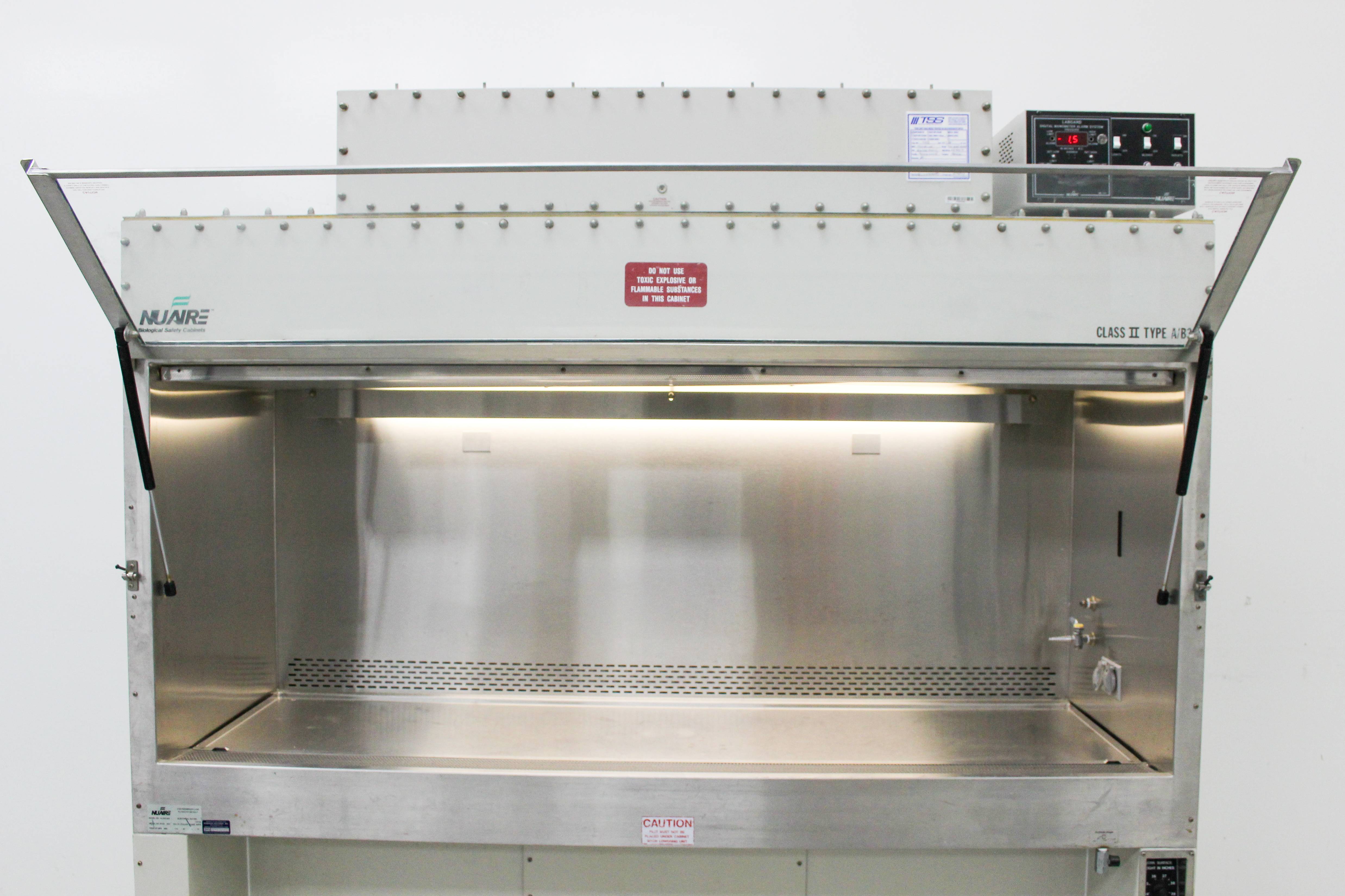 NuAire NU-602-600 Biosafety Cabinet 6ft Laminar Flow 105fpm Air Barrier