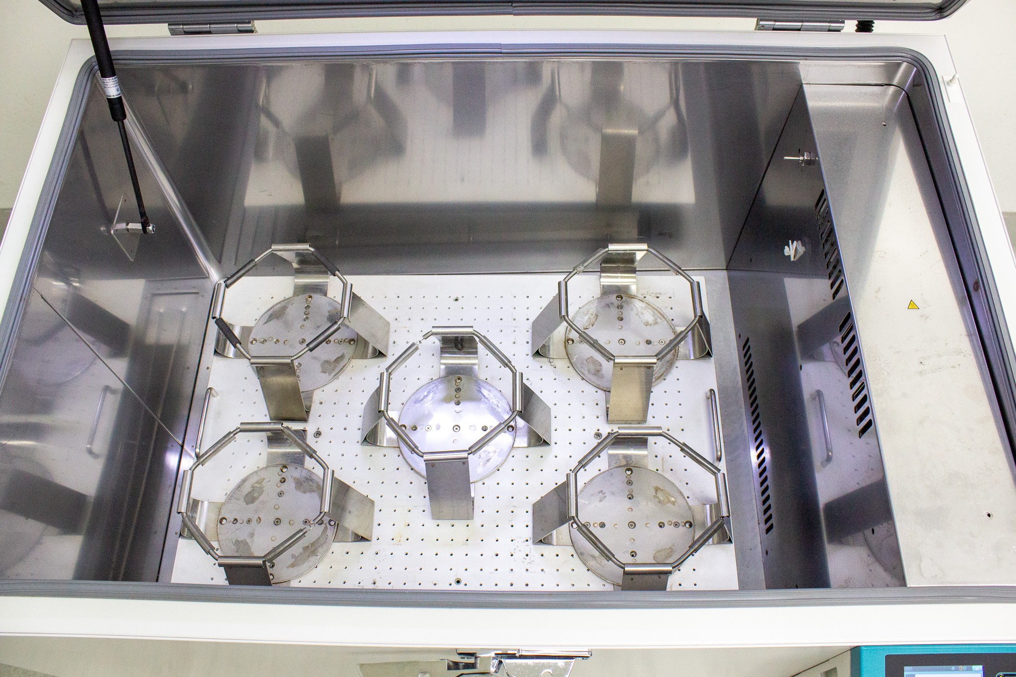 Jeio Tech ISF-7100R Incubator Shaker Floor Model 500RPM Capacity 270L