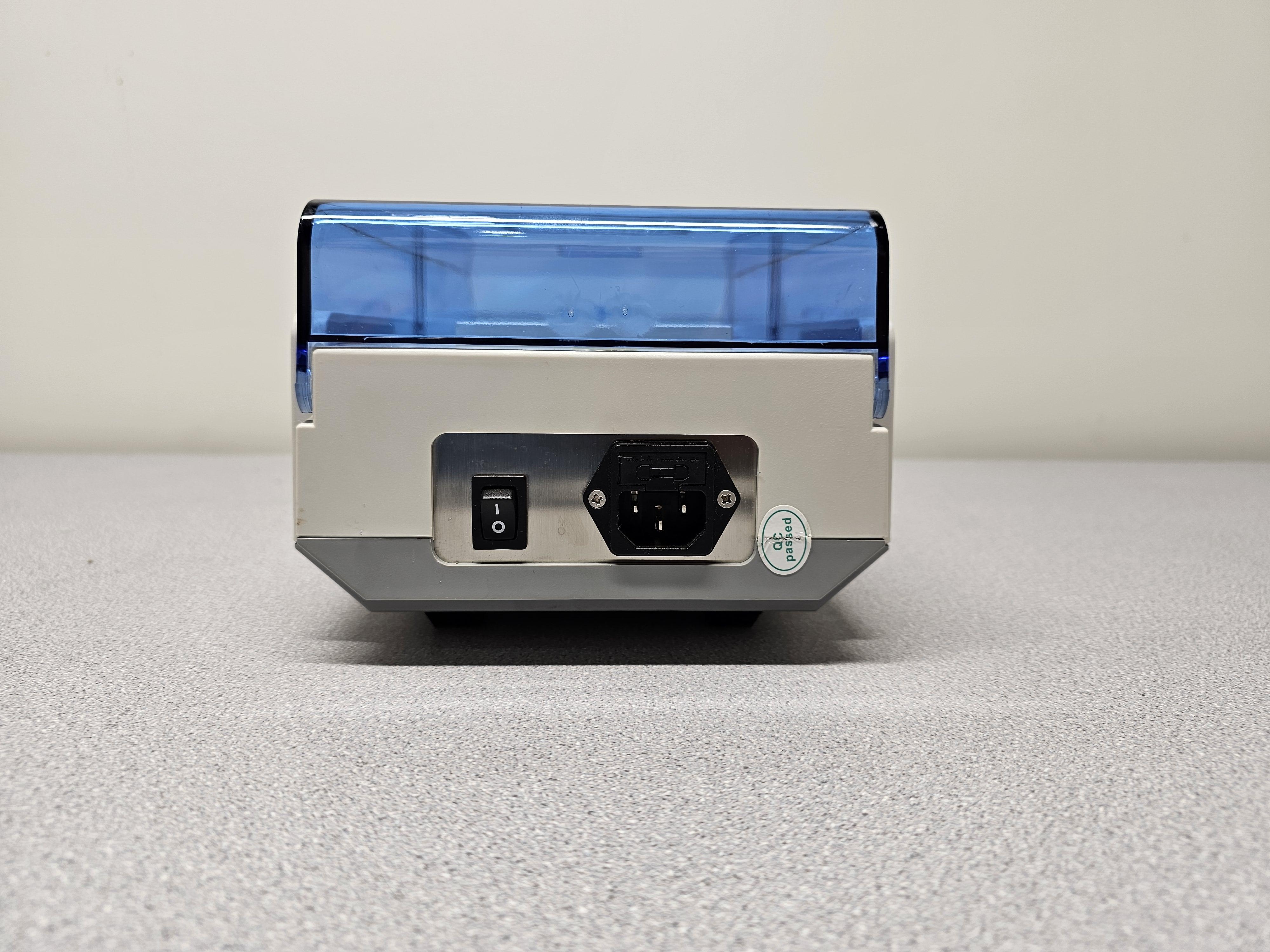 Benchmark Scientific BSH5002 Dry Bath Incubator Block Heater Temp Control