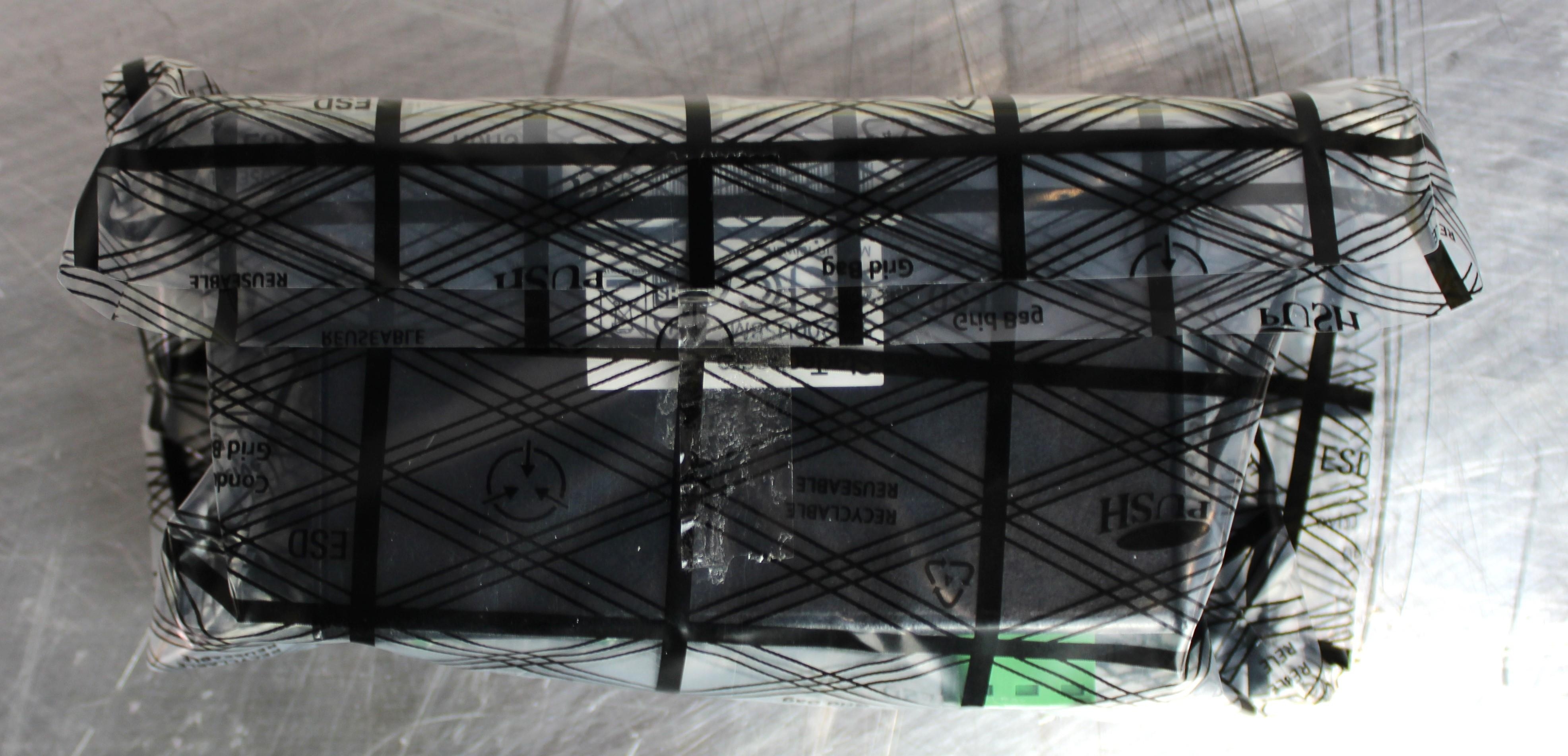 StarTech 4 Port USB Hub Connects 4 USB 2.0 Devices Computer IT Accessory