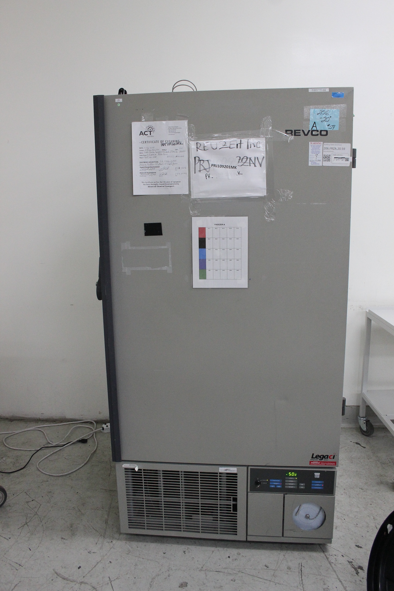 Revco ULT2140-5-A30 Low Temp Freezer -40C Heavy-Gauge US Used
