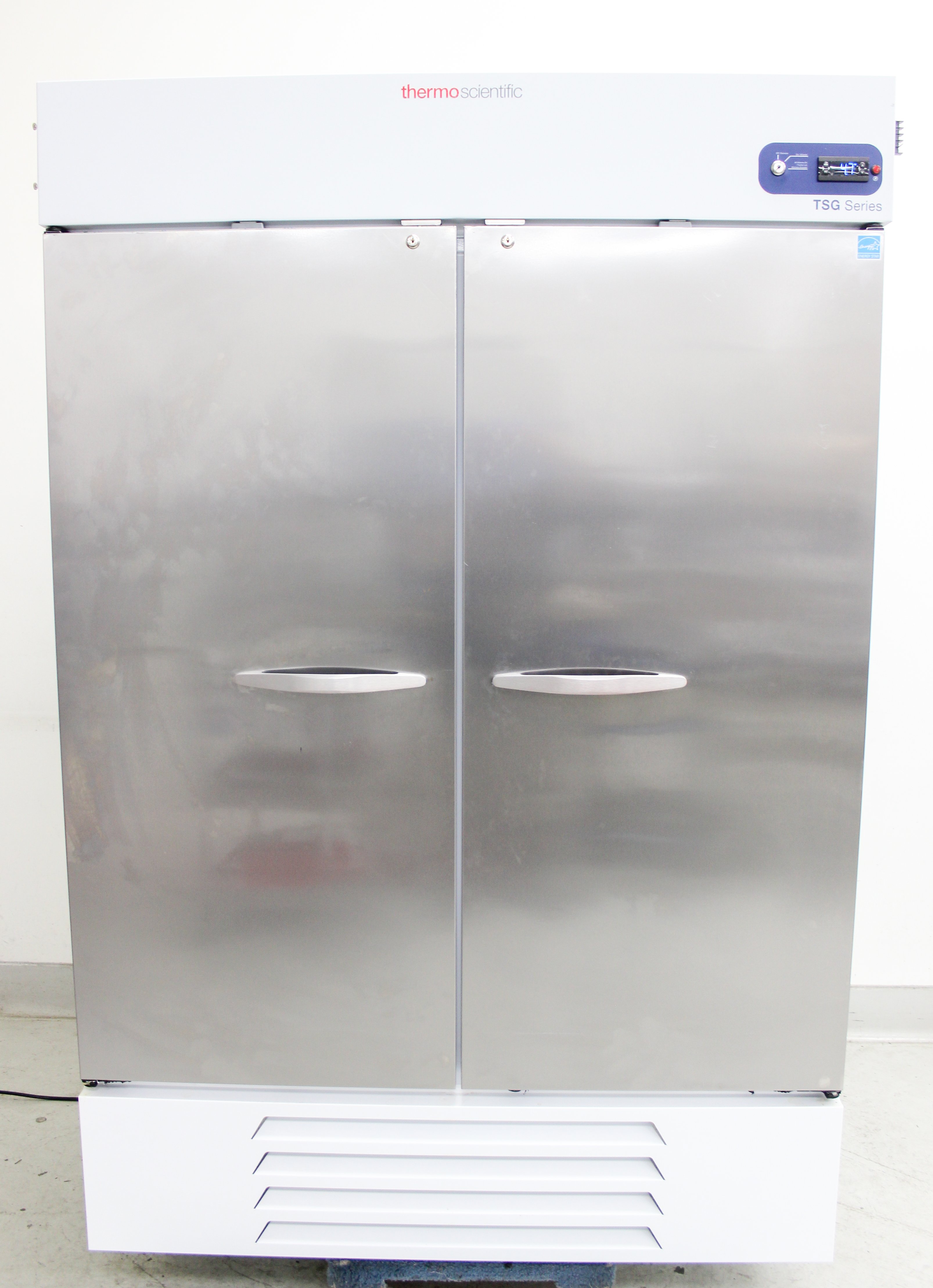 Thermo TSG49RPSA Lab Refrigerator 49cu ft 2-10C Dual Door Energy Star STAR