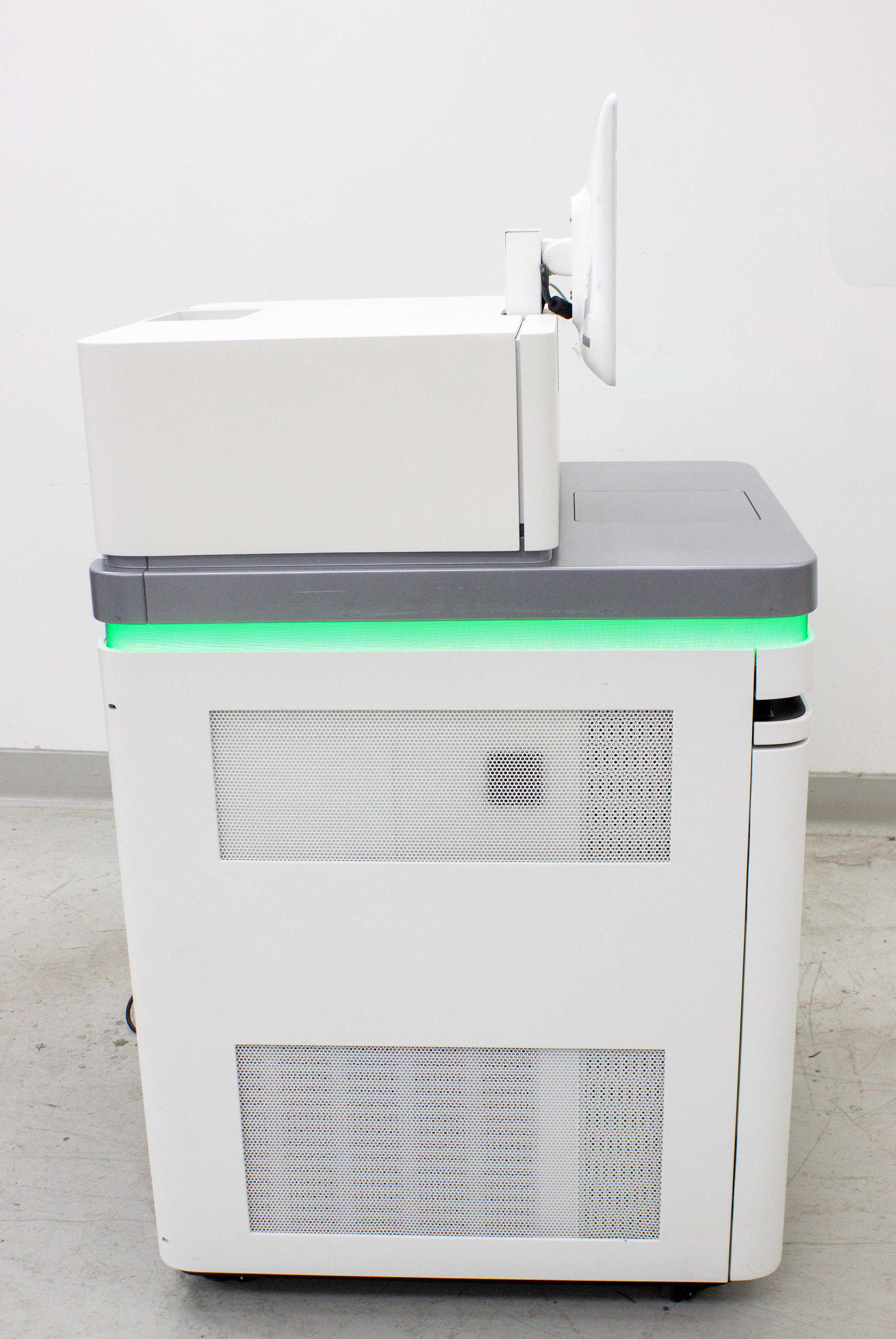 Illumina NovaSeq 6000 Sequencer DNA High Throughput Includes Computer