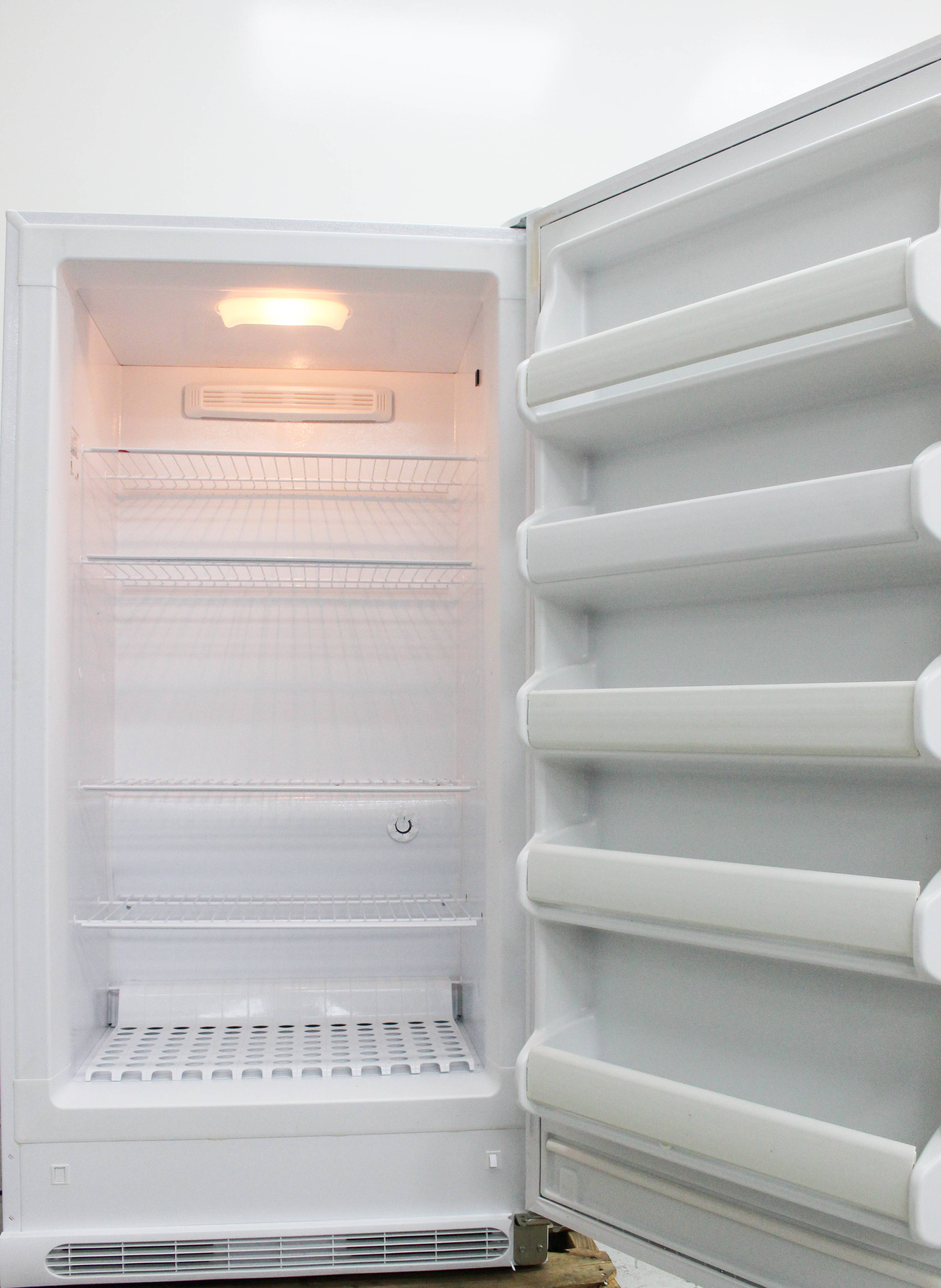 Frigidaire FFRU17B2QWD Upright Refrigerator 16.6 Cu Ft Frost-Free Bright