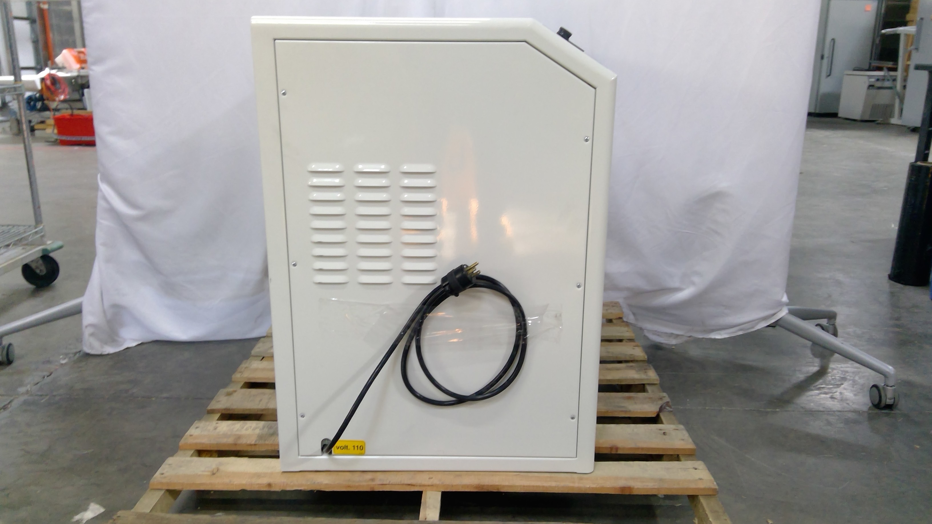Werther International 2/50/379 Quiet Oil-less Air Compressor with Dryer -40F
