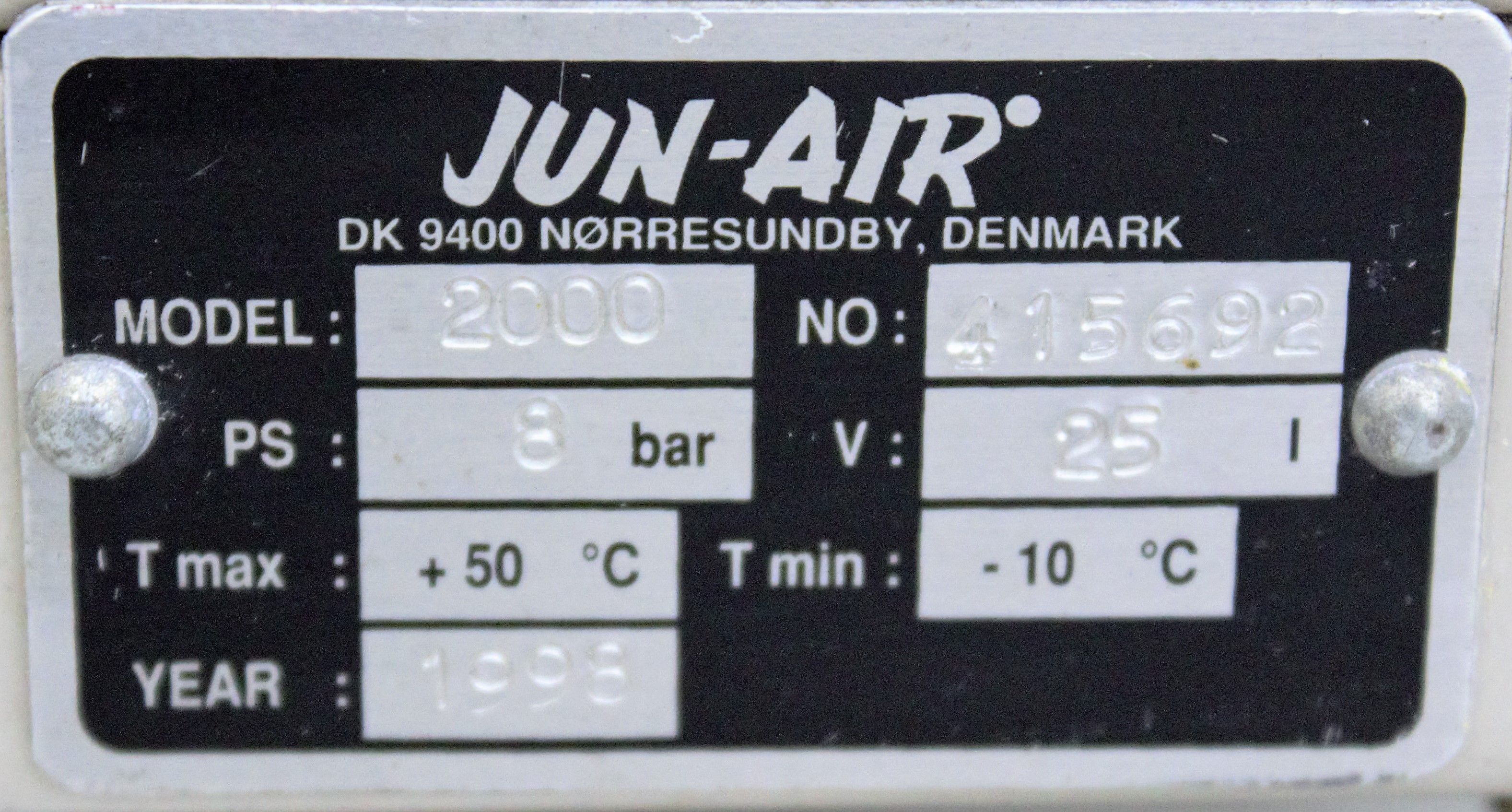 Jun-Air 2000 Air Compressor Facility Cabinet Unit 6.6gal 120psig Oil-Free Quiet
