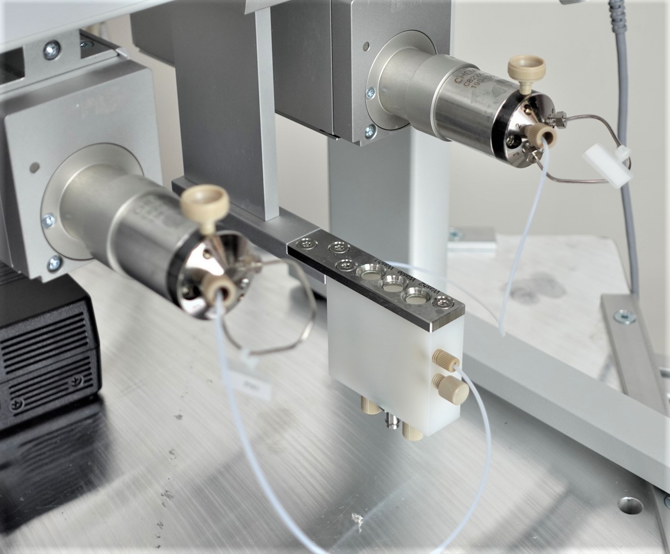 Thermo TriPlus RSI Autosampler Robotic LC-MS Sampler for Lab Automation