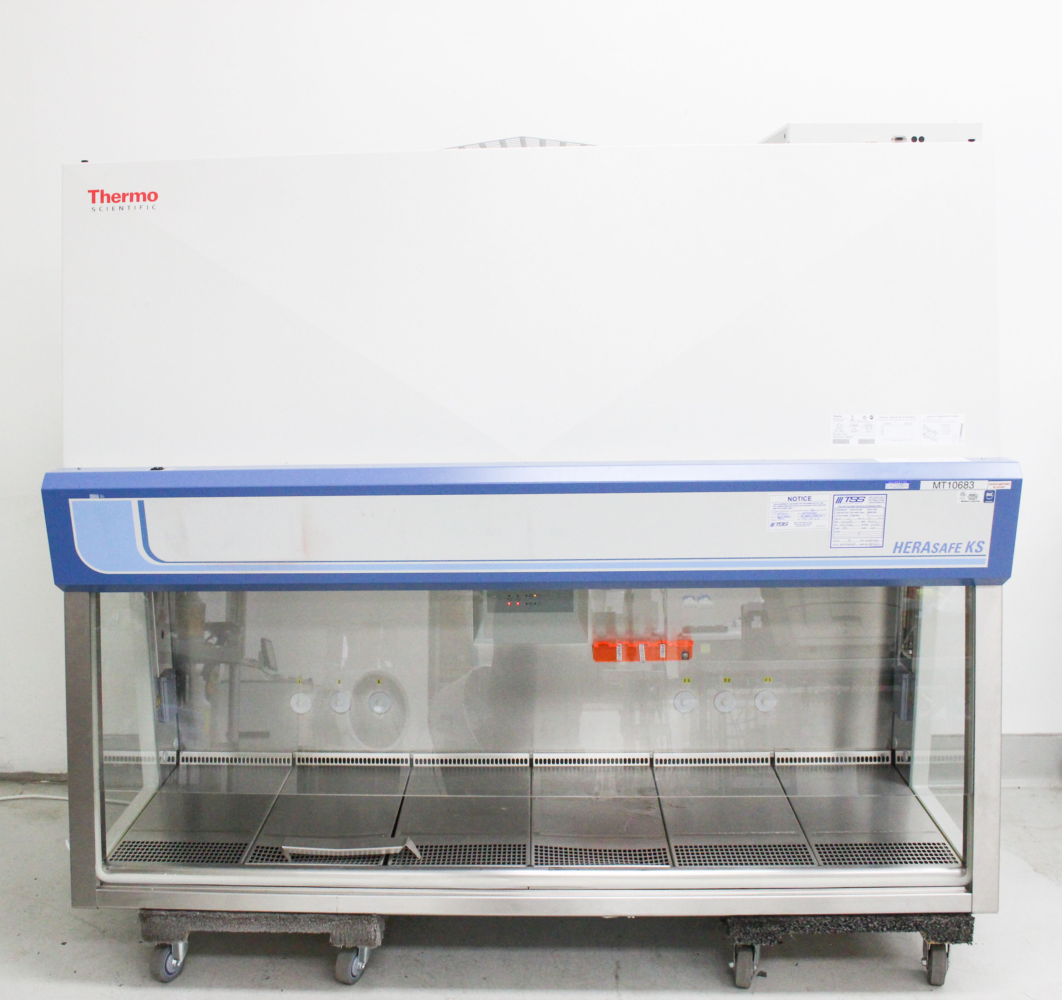 Thermo HERAsafe KS 18 Biosafety Cabinet with HEPA Filtration and Digital Airflow