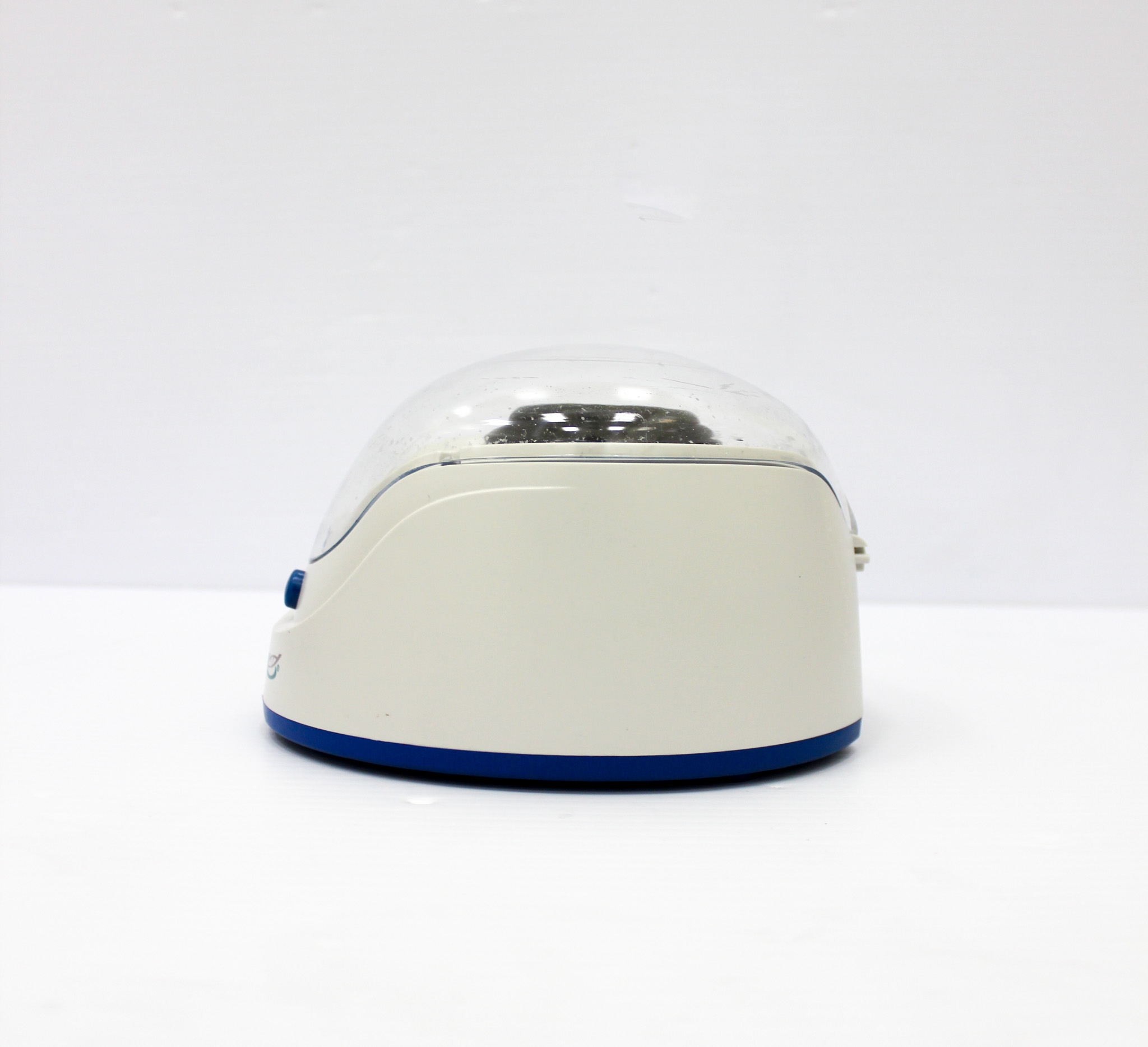 VWR C0803 Mini Centrifuge Microtube Quick Release 7500 RPM 3200 RCF 120V