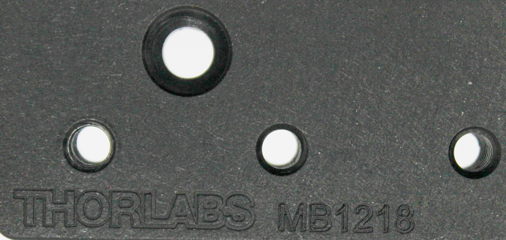 THORlabs MB2424 Optical Breadboard Platform Matte Black Aluminum 0.5/0.75 inch