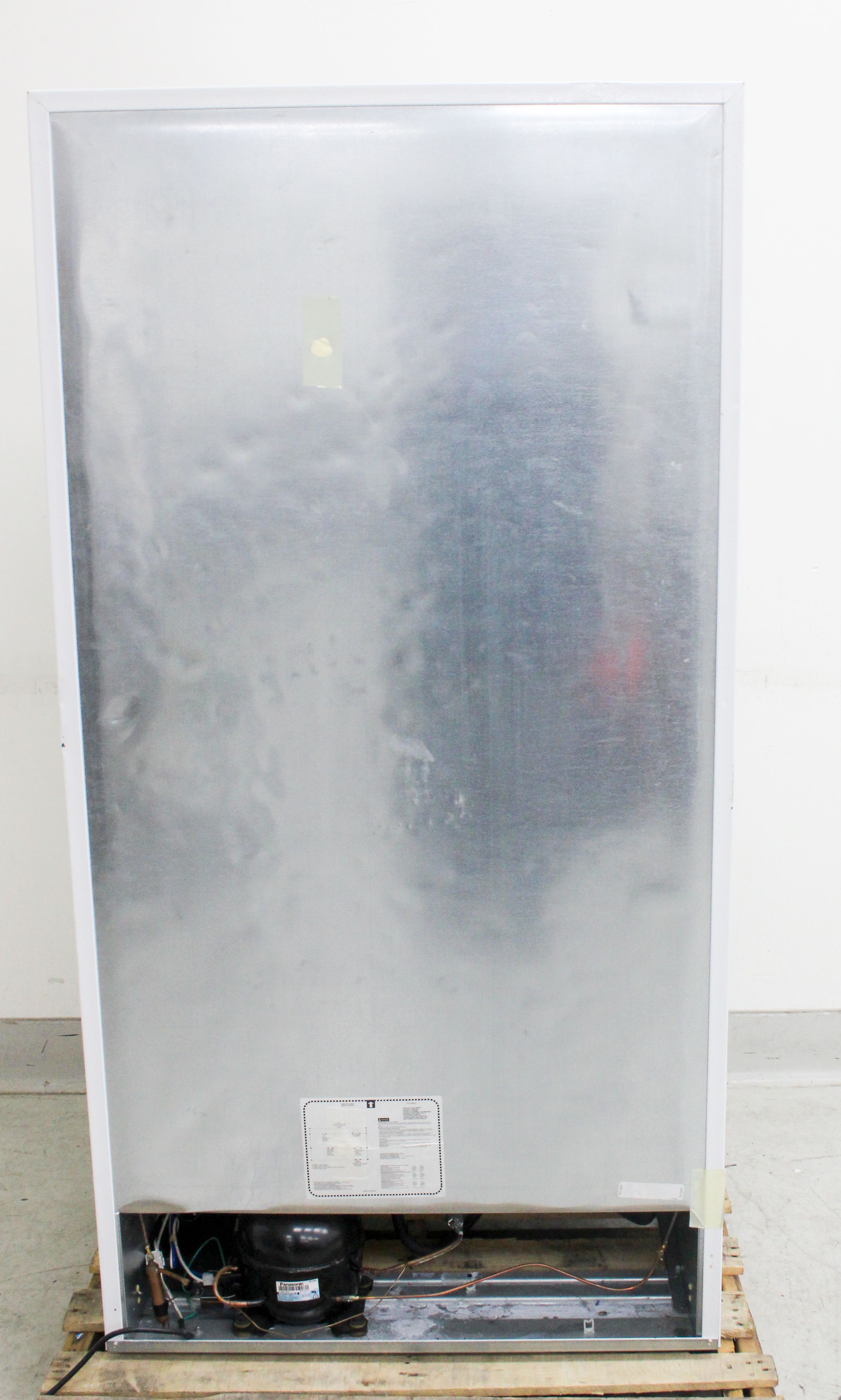 Frigidaire FFFU17M1QWA Upright Freezer 17.4 Cu Ft -28C Energy Efficient