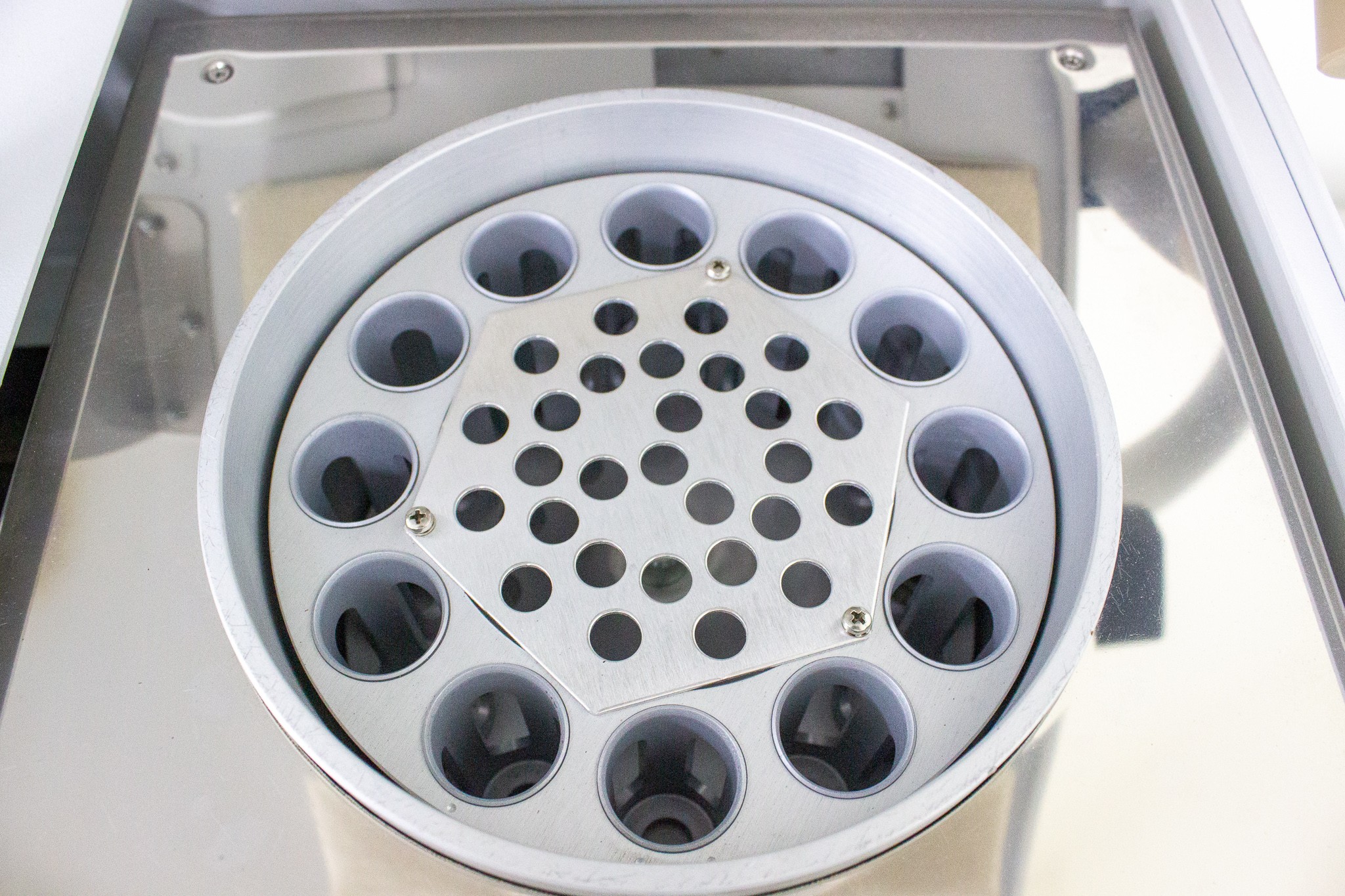 Agilent G1888A Headspace Sampler GC/MSD 40C-230C 70 Vial Capacity