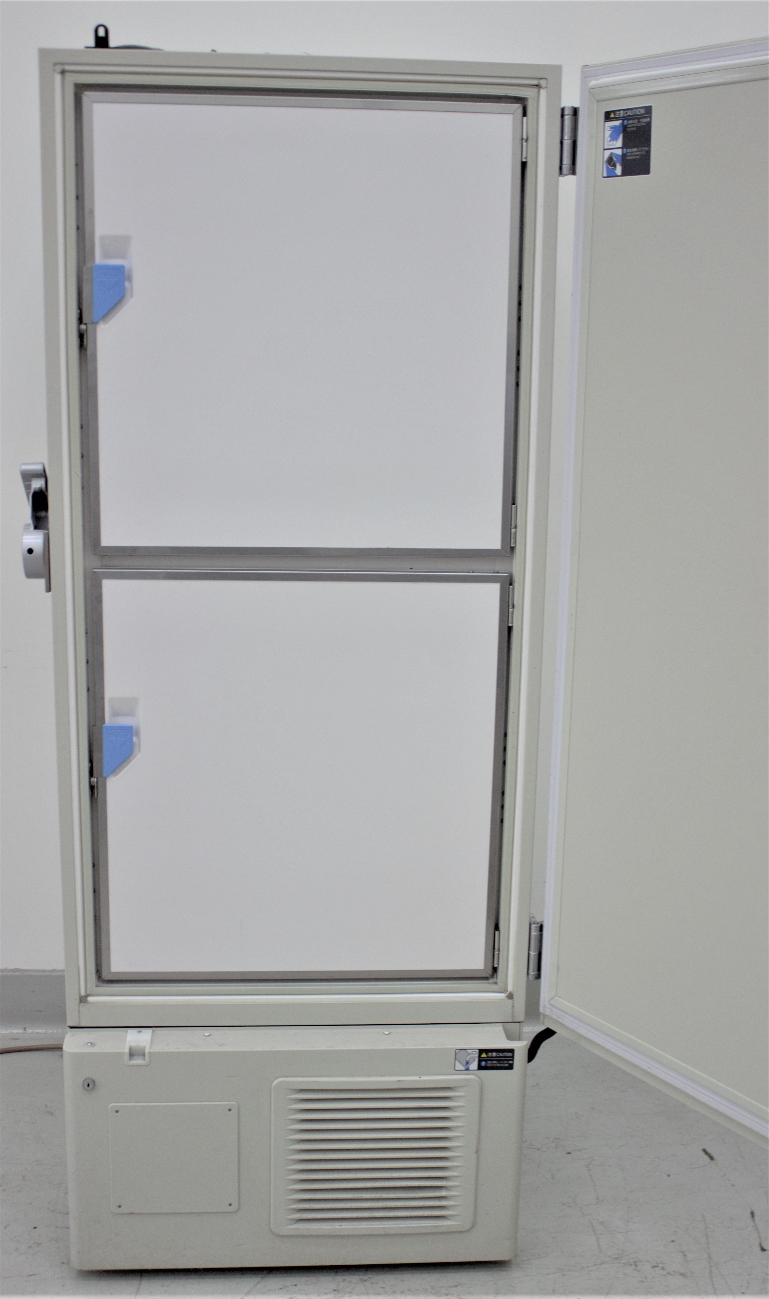 Sanyo MDF-U52VAT Ultra Low Freezer -86C Storage Solution