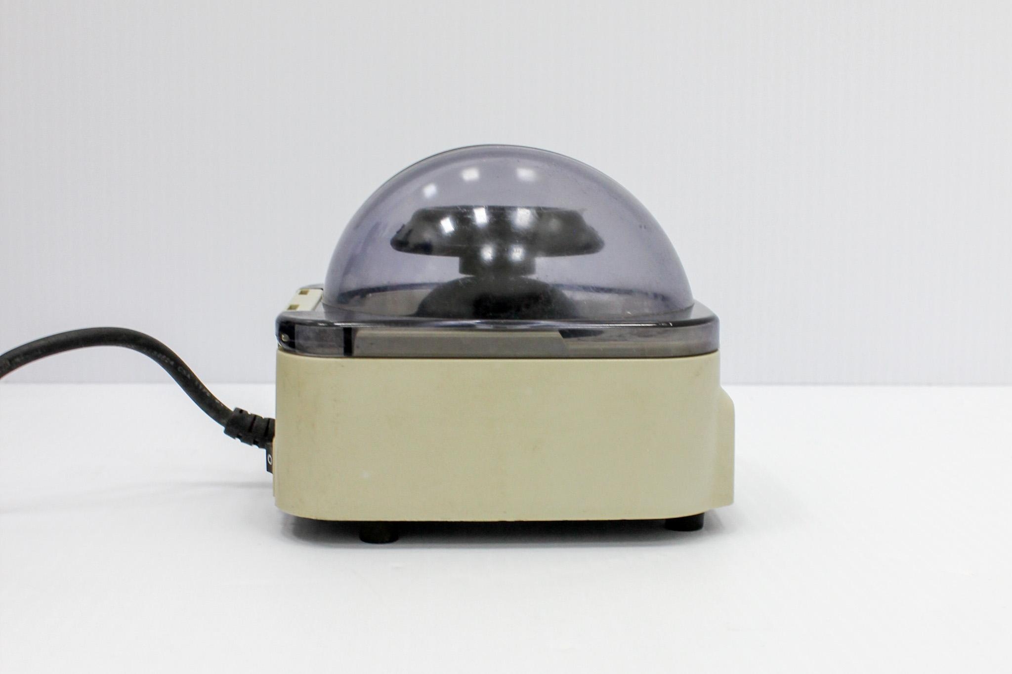 VWR Galaxy Mini Centrifuge C1213 6000 RPM 6x1.5mL Micro Tube Compact