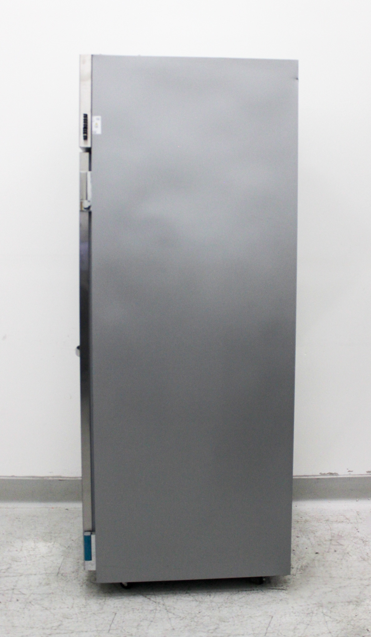 Thermo Scientific MF25SS-SAEE-TS General Purpose Lab Freezer 24 Cu Ft