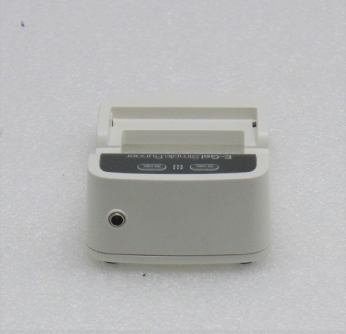 Invitrogen G8000 E-Gel Simple Runner for DNA Electrophoresis, 15/30 Min Protocols