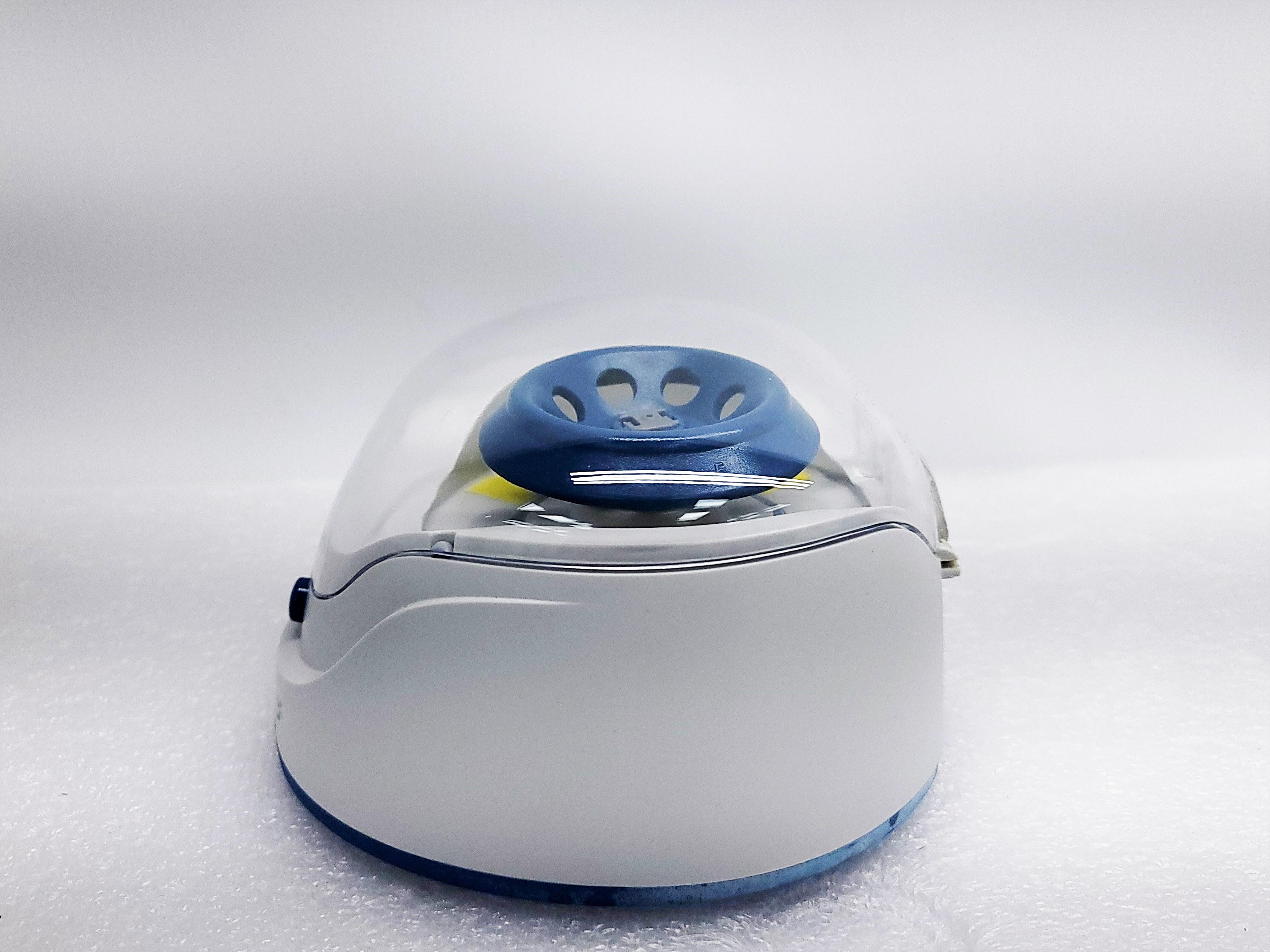 VWR C0803 Benchtop Microcentrifuge 7500 RPM 3200xg Quick-Release Rotor