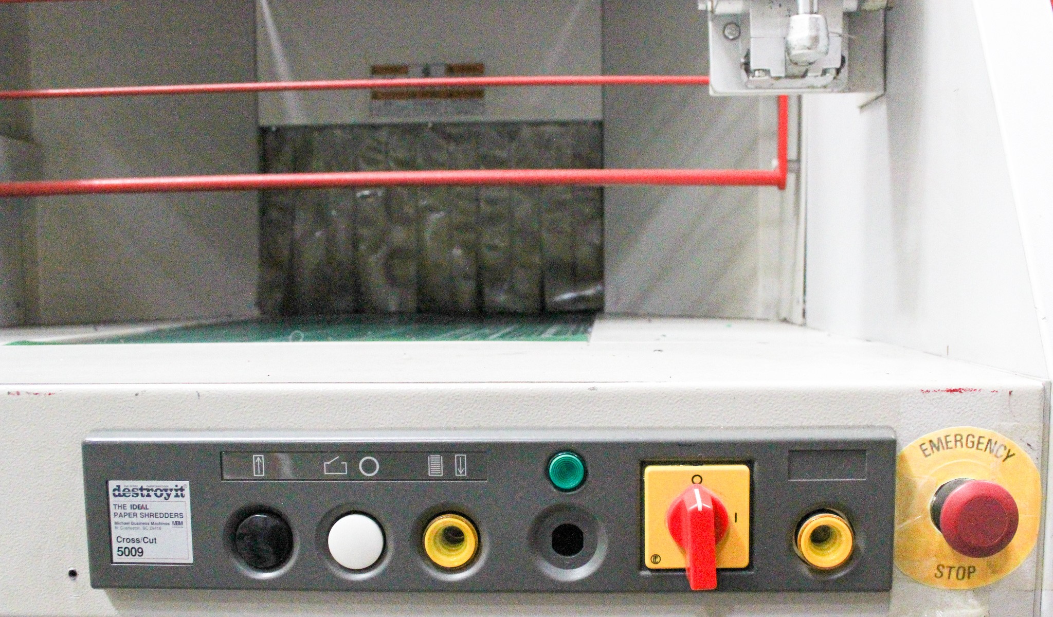 MBM Ideal Destroyit 5009 Industrial Shredder Conveyor Cross Cut 600 Sheets